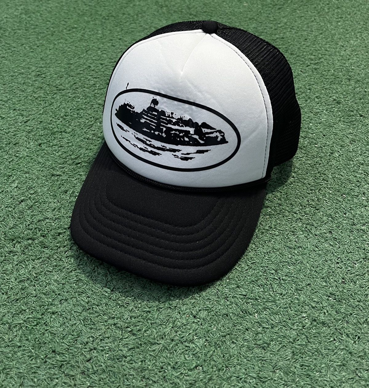 Corteiz Corteiz Black 5 Star trucker hat | Grailed