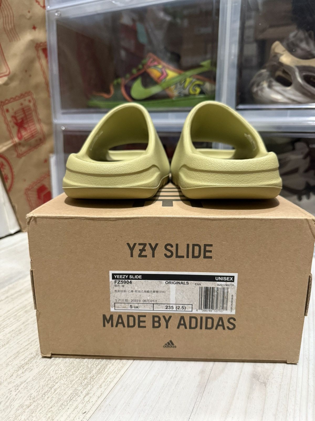 Adidas × Kanye West Adidas Yeezy Slide Resin 2022 Size US 5 / EU 37 - 5 Thumbnail