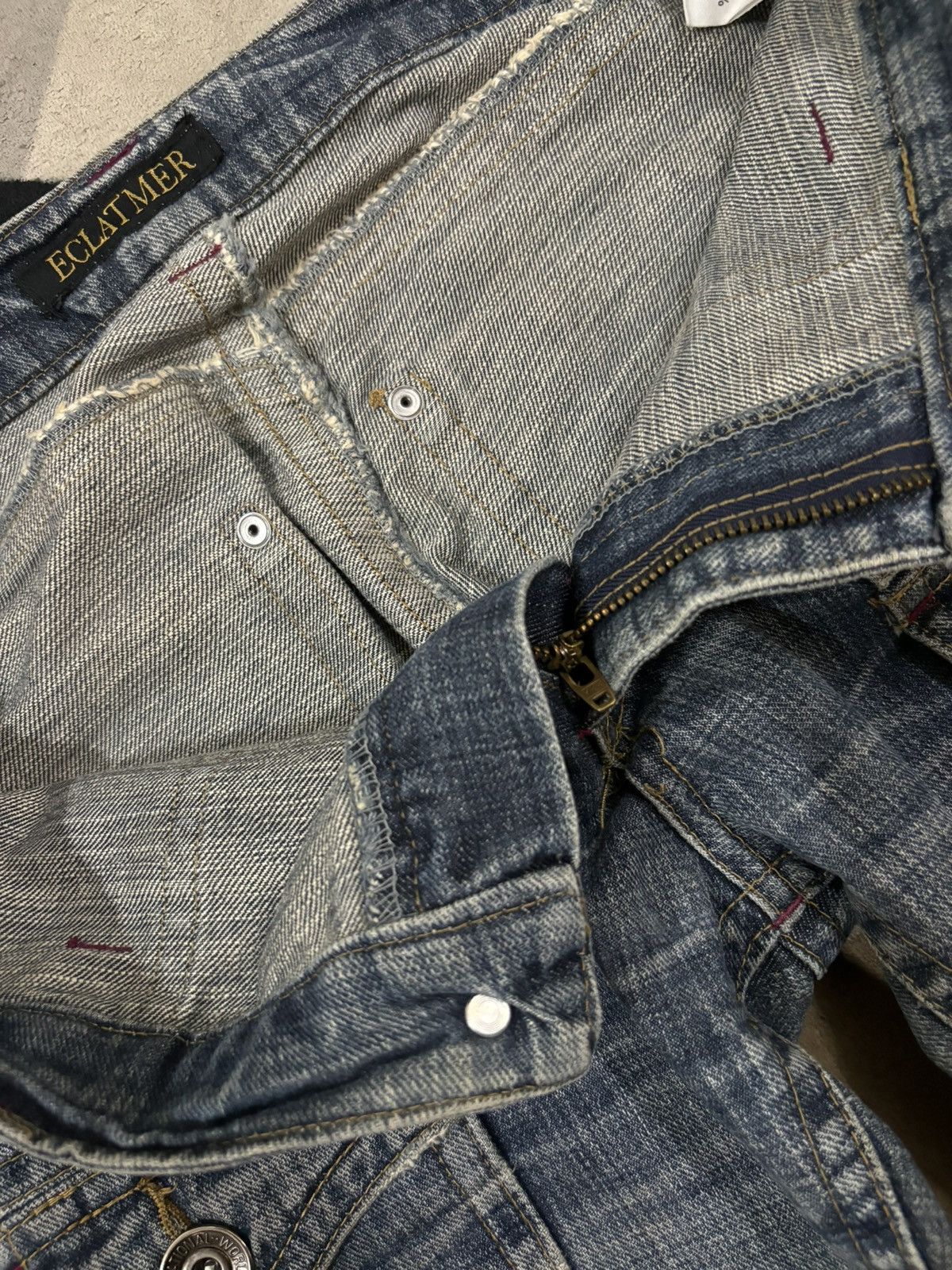 Japanese Brand Vintage Japanese Brand Floral Mud Wash Flare Bush Jeans Size US 31 - 18 Thumbnail