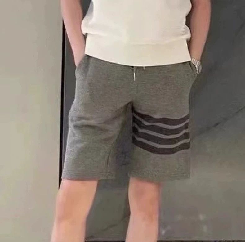 Thom Browne Thom Browne Size 2 Gray classic four-bar cotton drawstring Size US 30 / EU 46 - 8 Thumbnail