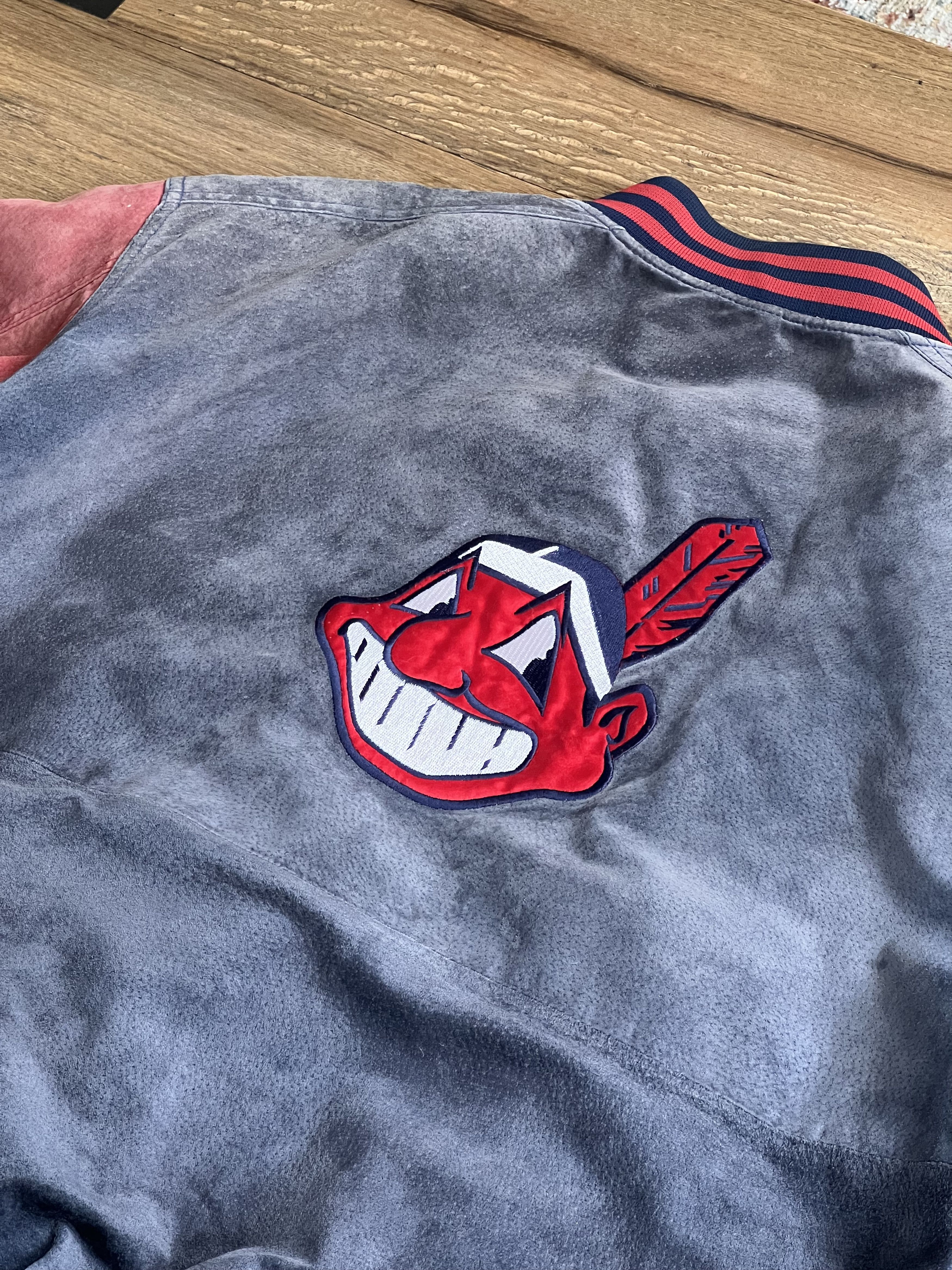 G-III Cleveland Indians 1990's Suede Leather Jacket Sz L Size US L / EU 52-54 / 3 - 8 Thumbnail