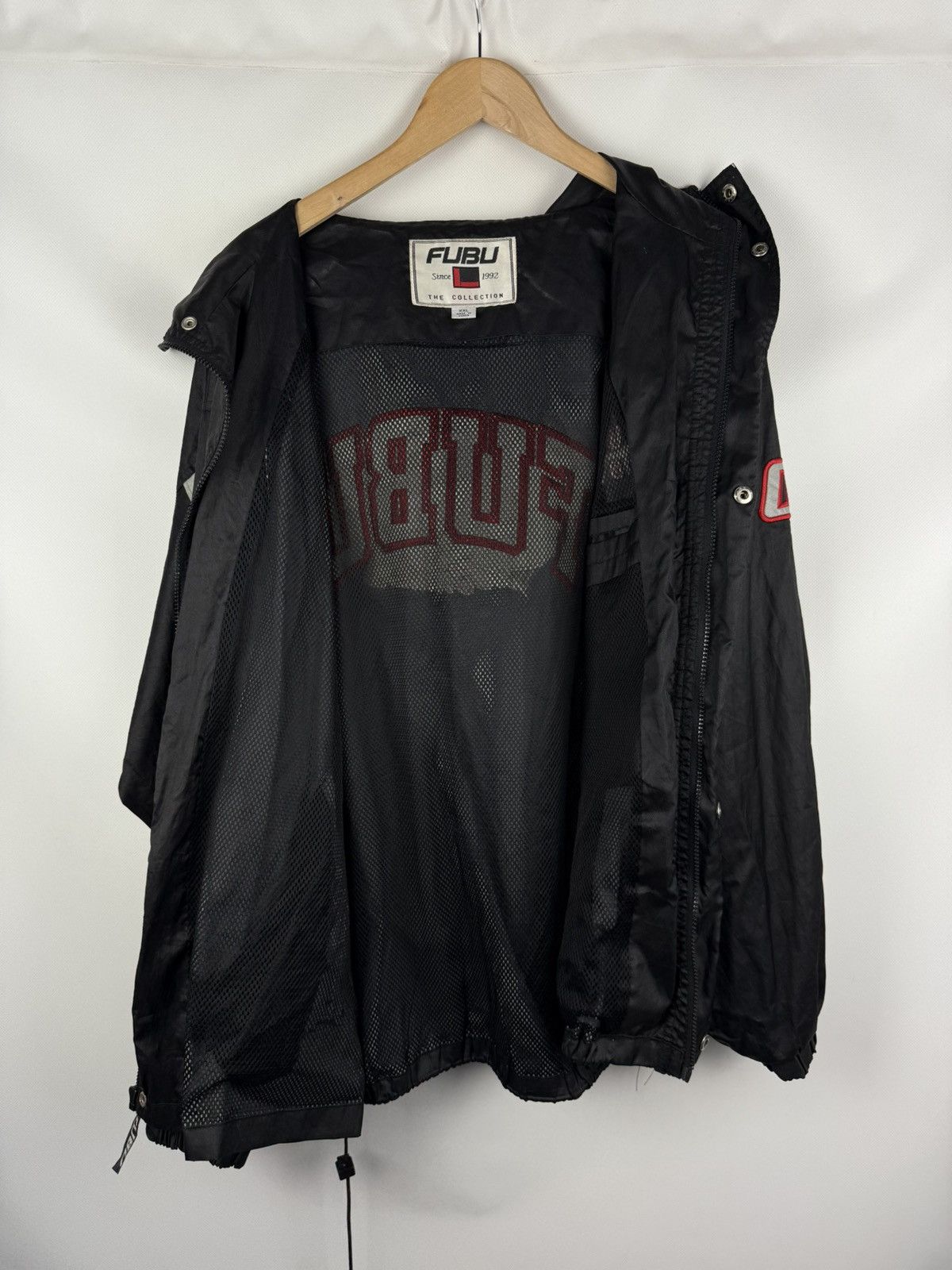 Fubu Fubu Sports Vintage Rap Big Logo Hooded Windbreaker Jacket Size US XXL / EU 58 / 5 - 24 Thumbnail