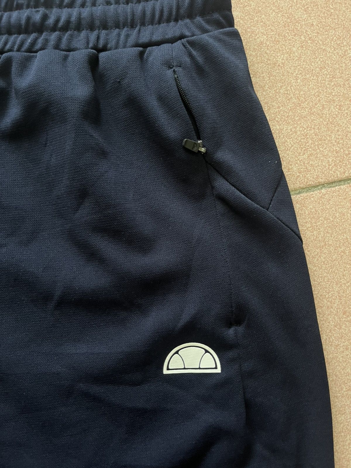 Ellesse × Vintage Ellese shortpants blueblack Size US 33 - 2 Thumbnail