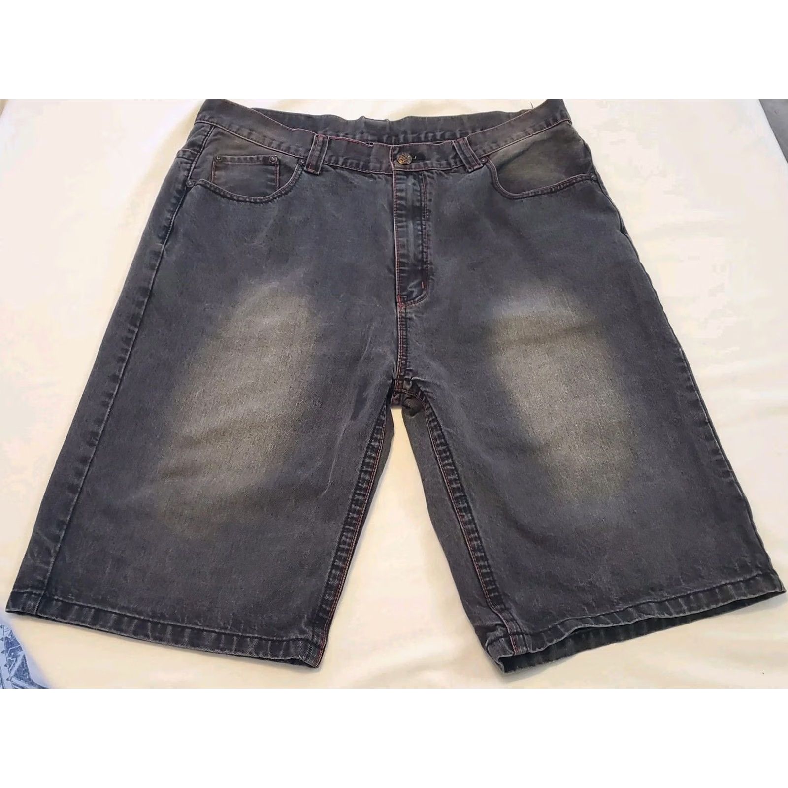 Ecko Unltd. VINTAGE Ecko Unltd Jeans Shorts Mens 42 Black Graffiti Street 90s Hip Hop Y2K Baggy Jorts 5-Pocket Denim Relaxed Rise High Button Closure Size US 42 / EU 58 - 2 Thumbnail