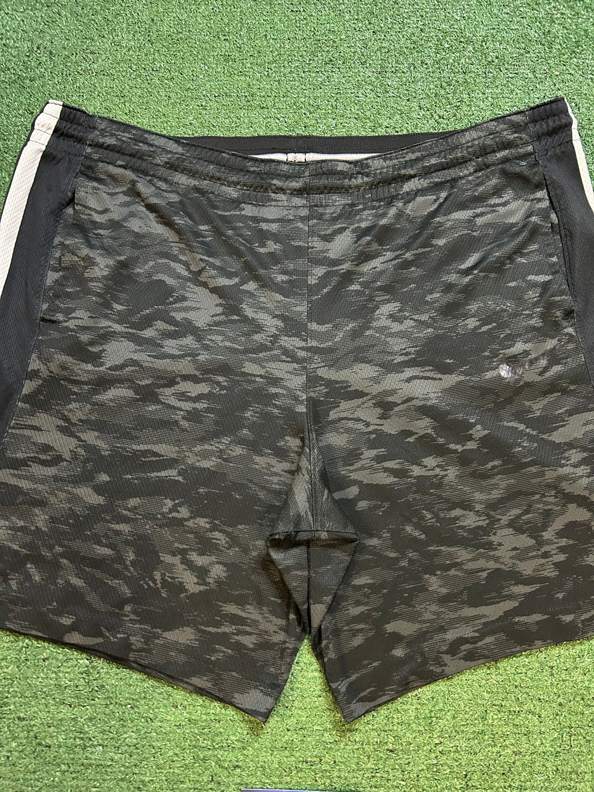Nike Nike black camo elite shorts Size US 36 / EU 52 - 3 Thumbnail