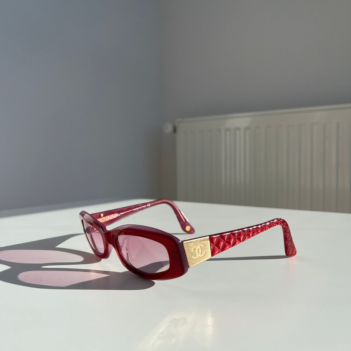VANLINKER Retro Oval Small Sunglasses for Women and Men 90s Shades Fashion  Goggles Trendy Skinny Glasses VL9651