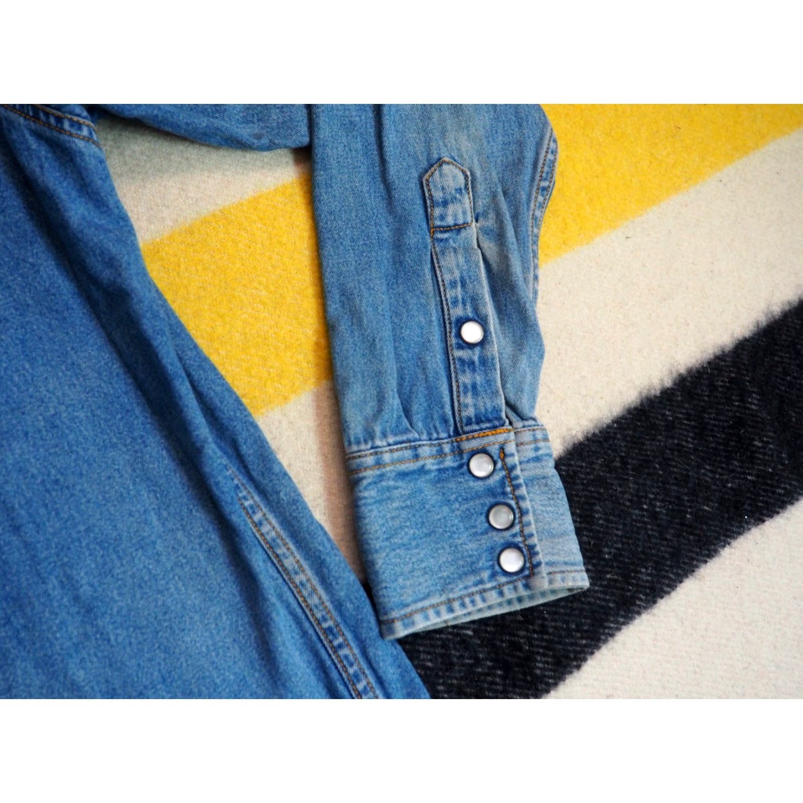 Vintage VINTAGE Big Mac Shirt Western Denim Grunge 90s LT Mens Blue Pearl Snap Long Sleeve Button-Up Casual Size US L / EU 52-54 / 3 - 6 Thumbnail