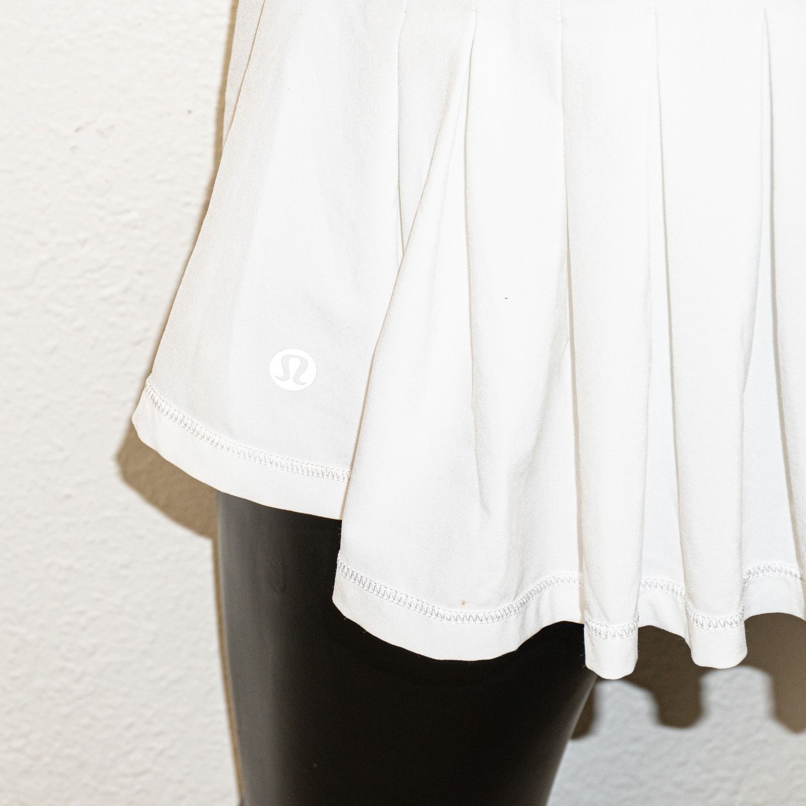 Lululemon Lululemon Run Speed Skirt Skorts in White pleated back 4 Size 27" / US 4 / IT 40 - 10 Thumbnail