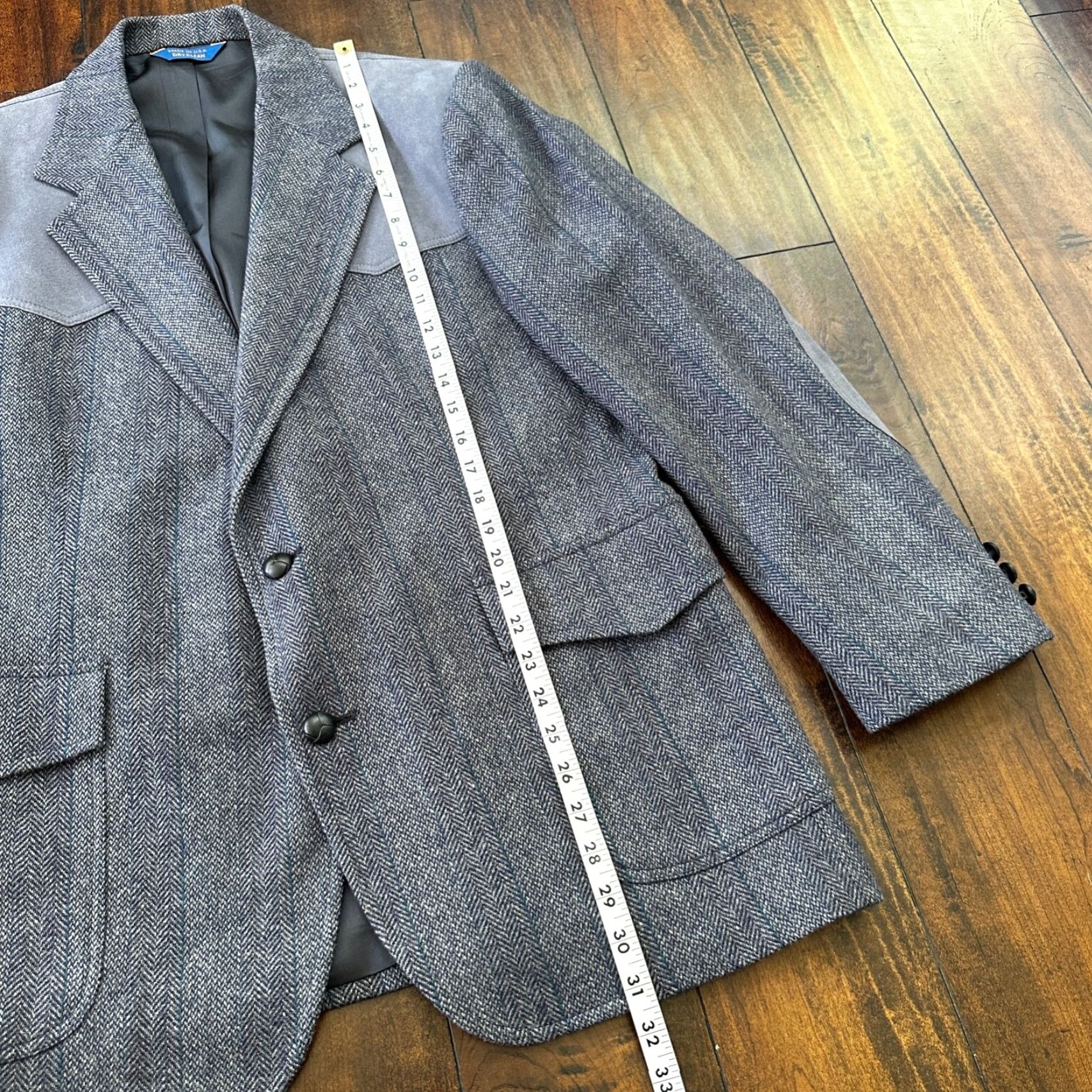 Pendleton VTG Pendleton Blazer Men's 44 Wool Tweed Button-Up Three-Button Single-Breasted USA Gray Knit Long Coat Jacket Size 44R - 5 Thumbnail