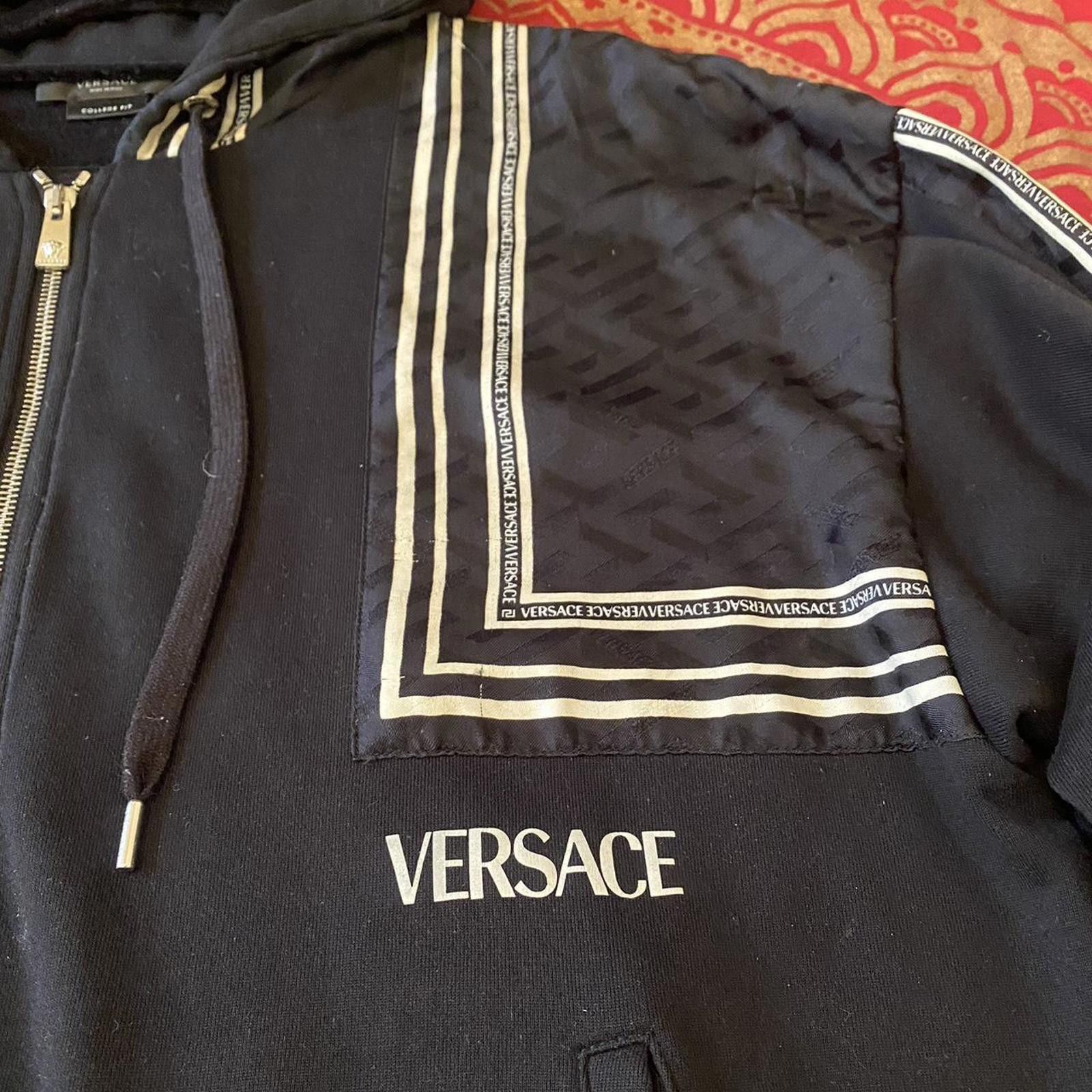 Versace Versace Men's Black Hoodie Sweatshirt with Logo and Pattern Size US M / EU 48-50 / 2 - 2 Thumbnail