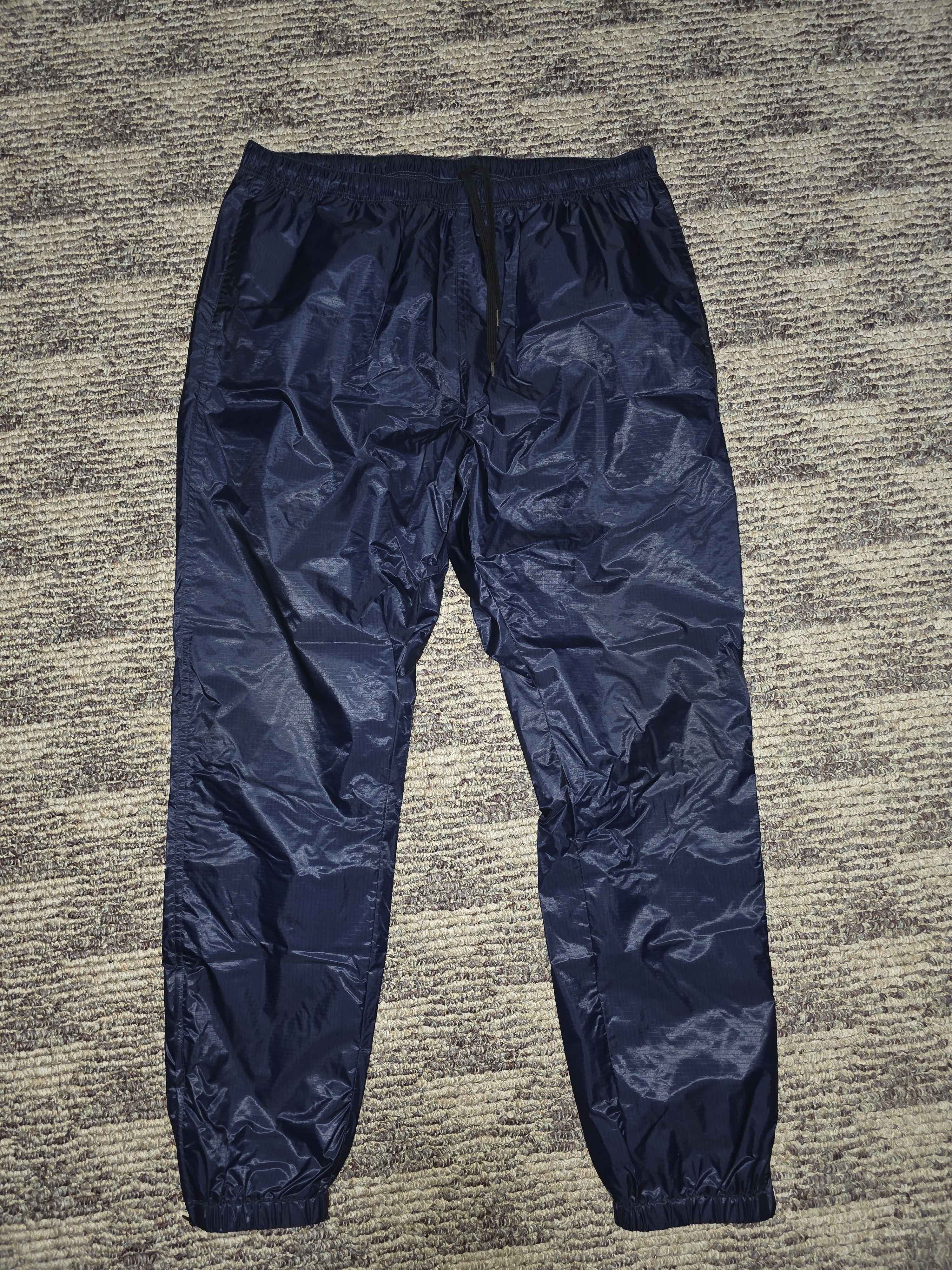 Supreme Supreme Nylon Sweatpants Size US 34 / EU 50 - 1 Thumbnail