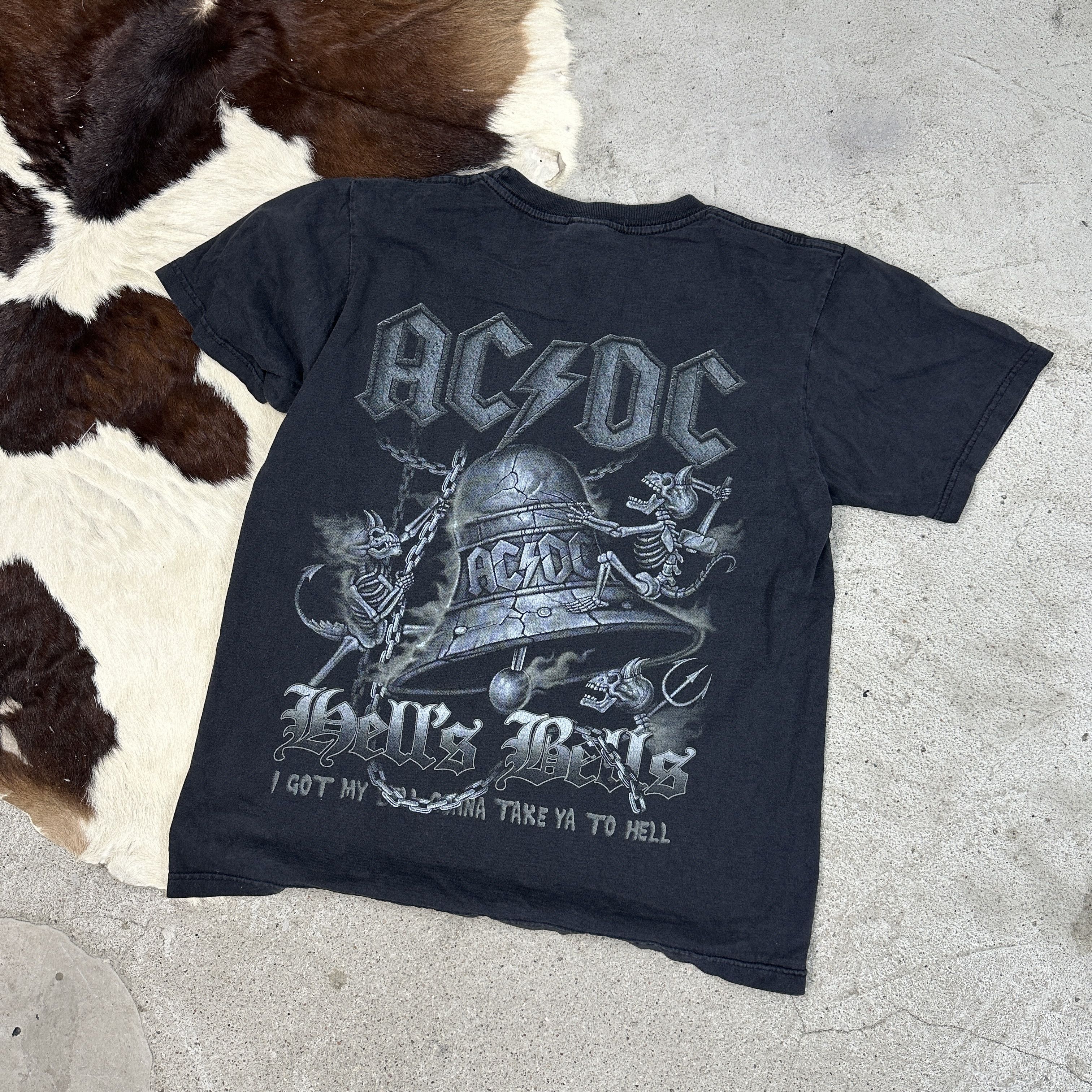 AC/DC × Vintage Vintage Avant Garde Opium Biker AC/DC T-shirt 00s Size US M / EU 48-50 / 2 - 4 Thumbnail