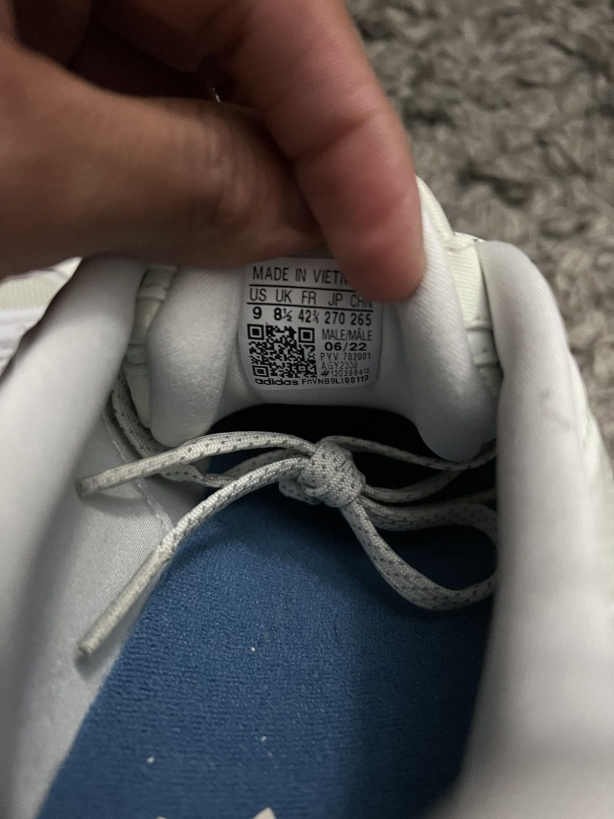Adidas Adidas Orketro - white tint Size US 9 / EU 42 - 7 Thumbnail