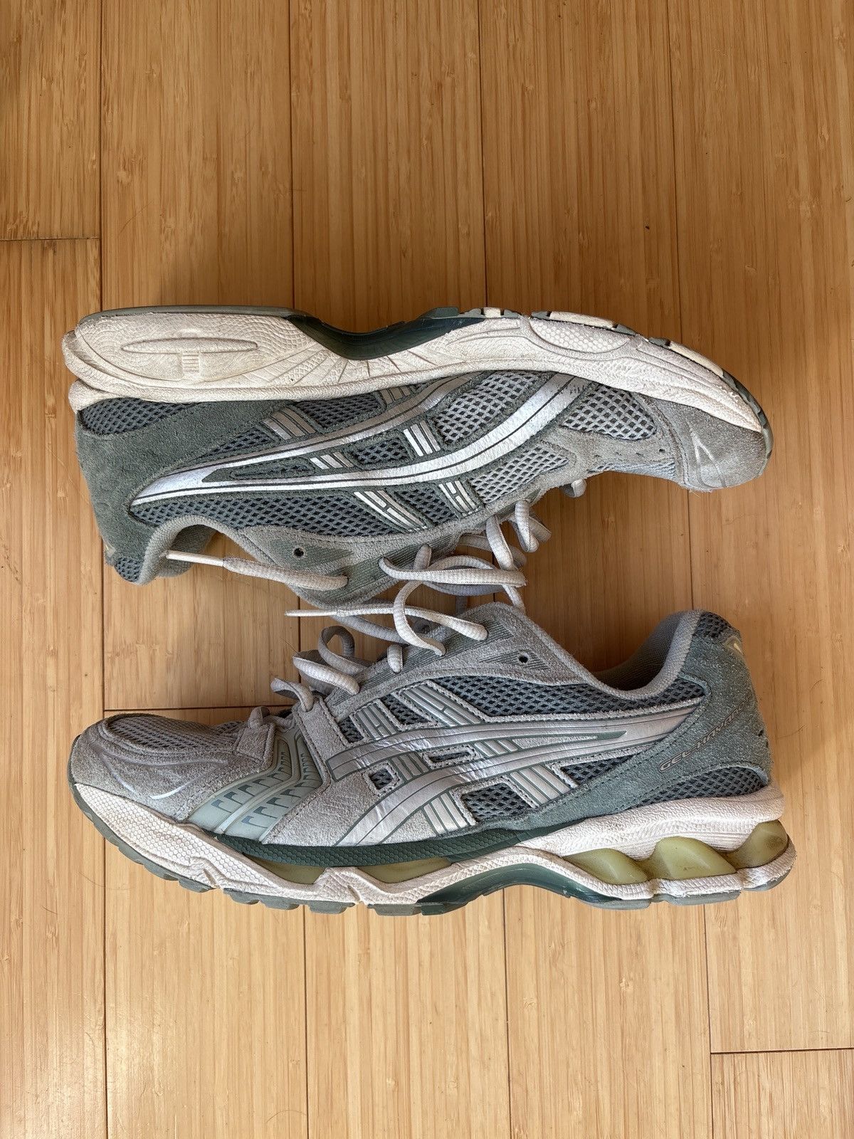 Asics Asics Gel Kayano 14 Olive size 10 Size US 10 / EU 43 - 1 Thumbnail