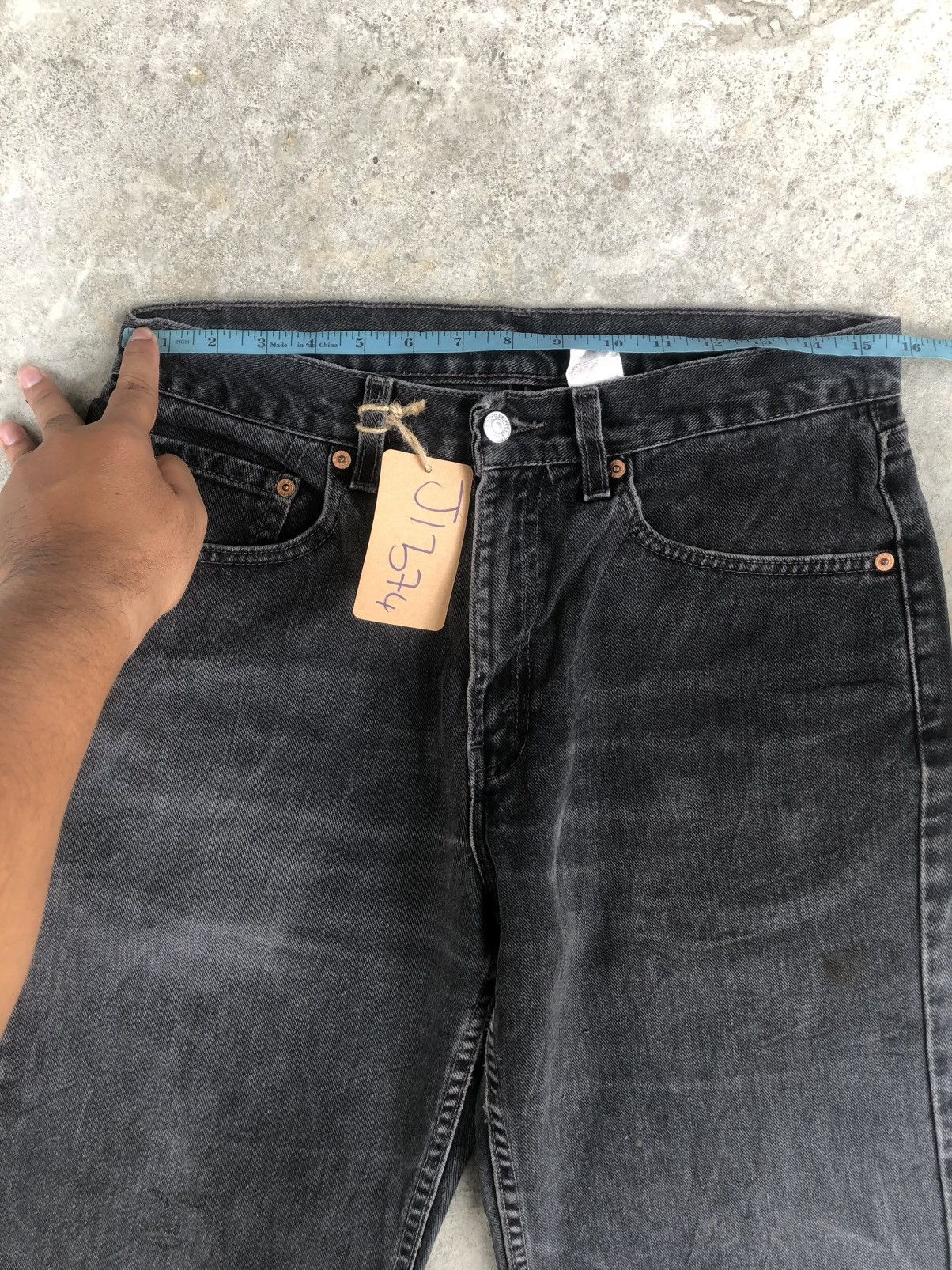 Levi's Y2k Levi’s 550 Distressed Jeans Relaxed Fit Size US 31 - 23 Thumbnail