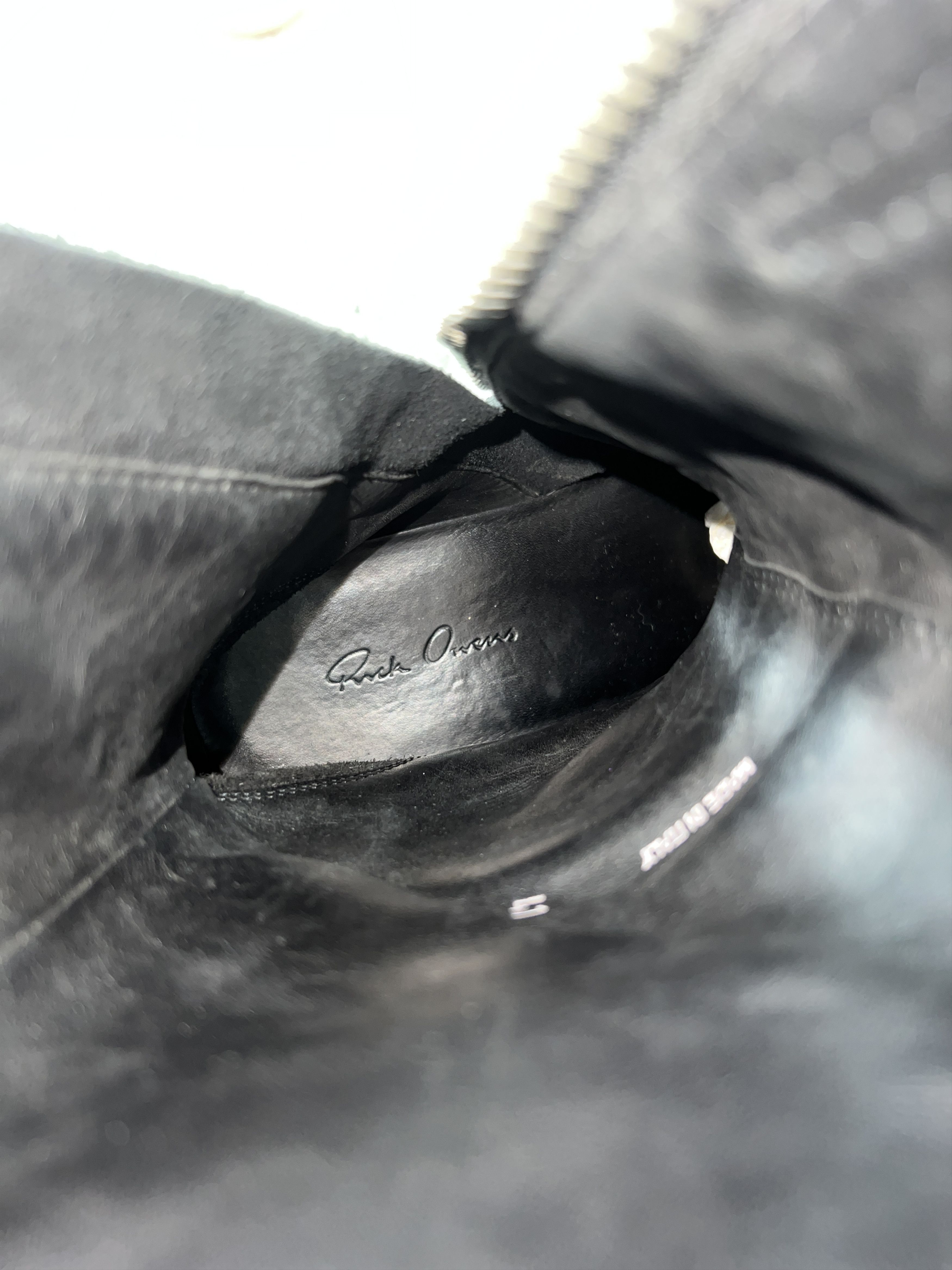 Rick Owens Rick Owens Distressed Leather Zip Boots Black EU41 Size US 8 / EU 41 - 11 Thumbnail