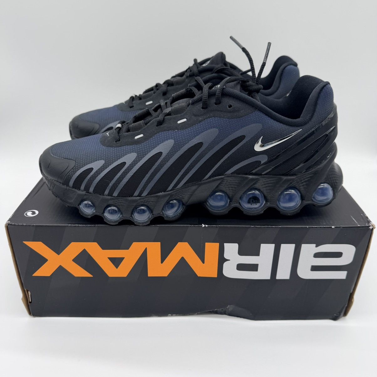 Nike Nike Air Max DN8 Black Thunder Blue US 10 Brand New Size US 10 / EU 43 - 1 Thumbnail
