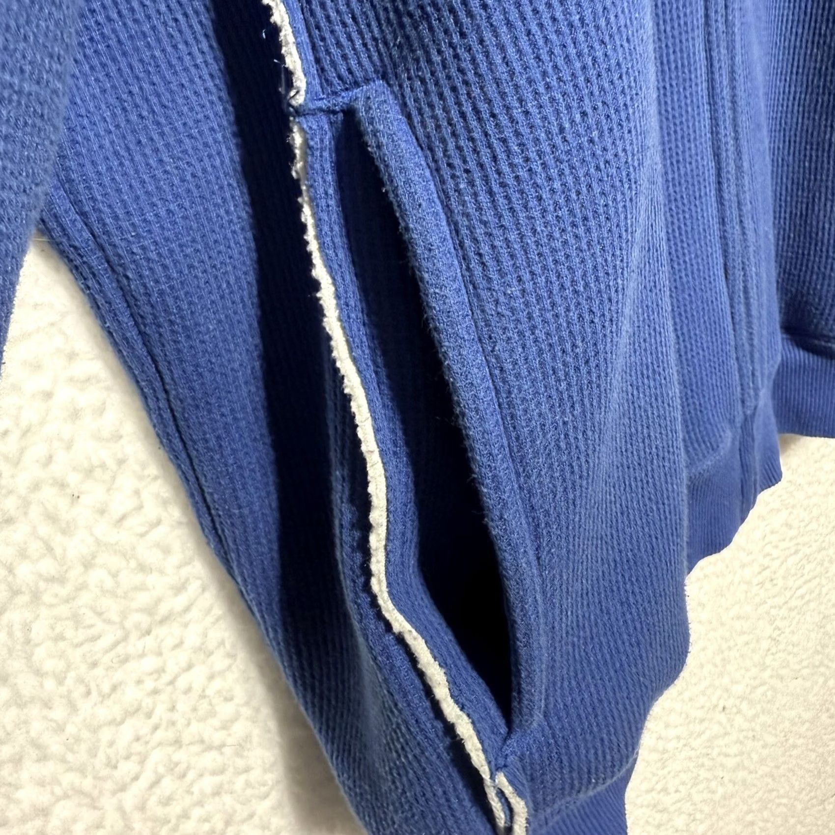 Vintage VINTAGE Milwaukee Brewers Stitches Men's Hoodie L Blue Thermal Fleece Lined Zip Full Zip MLB Sports 2 Washable Spots Mens Size US L / EU 52-54 / 3 - 4 Thumbnail