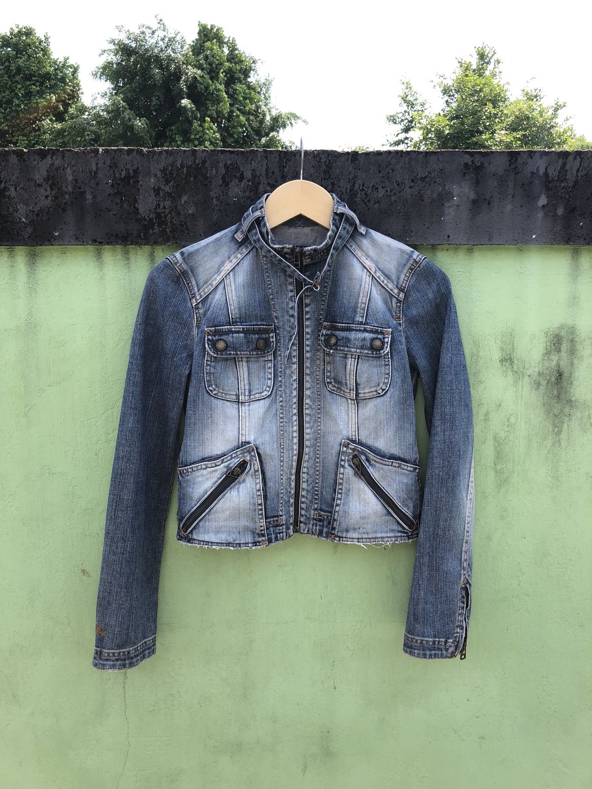 Burberry Burberry London Blue Label Denim Jacket Vintage Japan Only Size M / US 6-8 / IT 42-44 - 1 Thumbnail