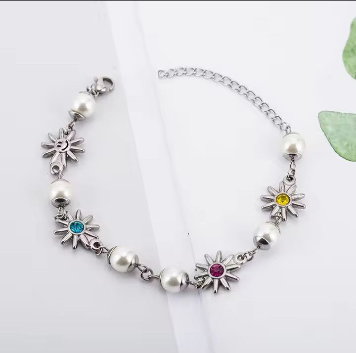 Jewelry Pearl Flower Chain Design Bracelet Size ONE SIZE - 3 Thumbnail