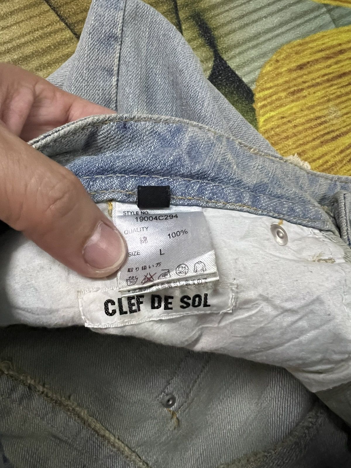 Japanese Brand 💥Flare💥Marna Clef De Sol Faded Distress Jean Size US 32 / EU 48 - 12 Thumbnail