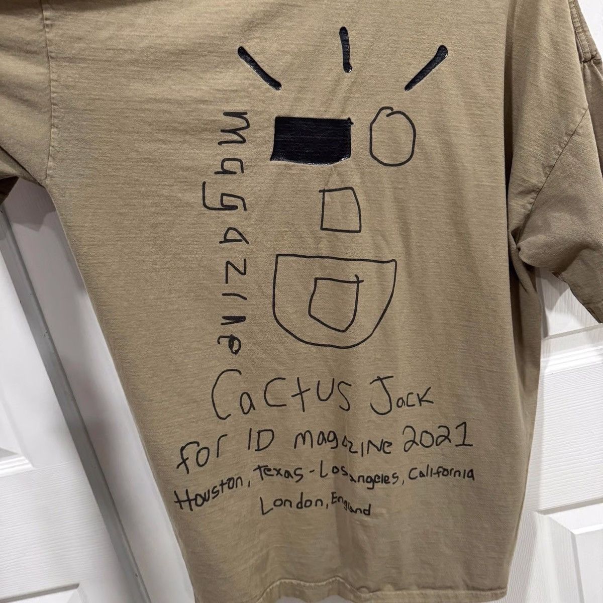 Travis Scott cactus jack id magazine wink tee 2021 Size US M / EU 48-50 / 2 - 3 Thumbnail