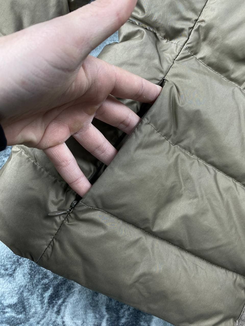 Moncler Moncler Angers Giubbotto Down Jacket Puffer Women Size 4 Size L / US 10 / IT 46 - 2 Thumbnail