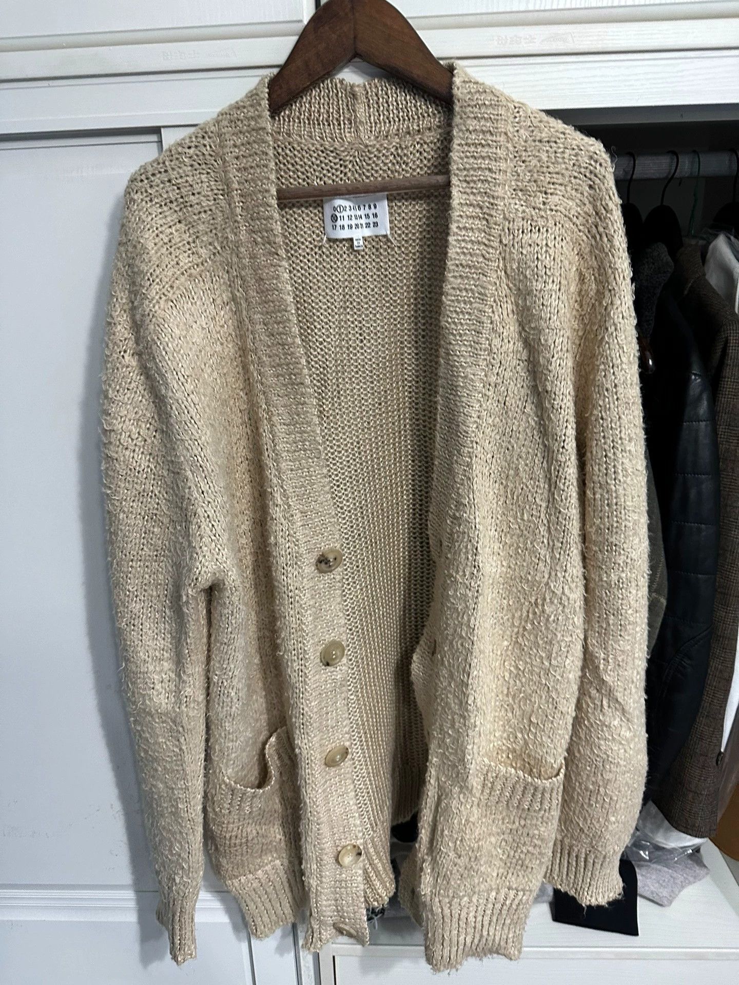 Maison Margiela Maison Margiela Oatmeal Oversize Knit Cardigan 95 New Size US XS / EU 42 / 0 - 1 Thumbnail