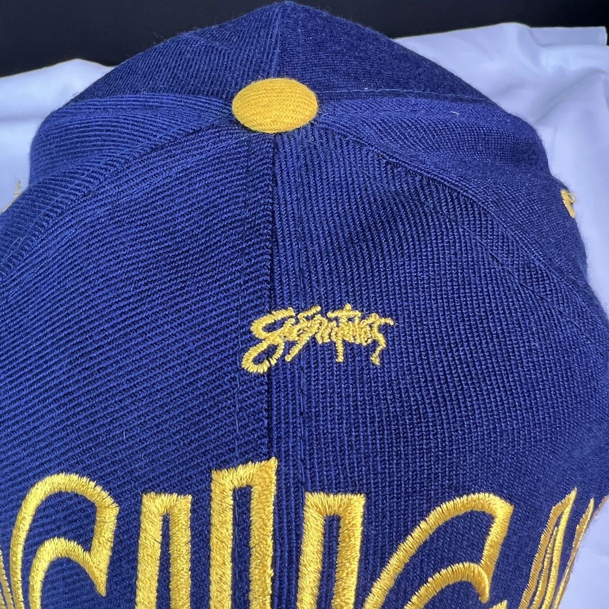 Signatures VINTAGE Signatures University of Michigan BIG LOGO Snapback Size ONE SIZE - 7 Thumbnail