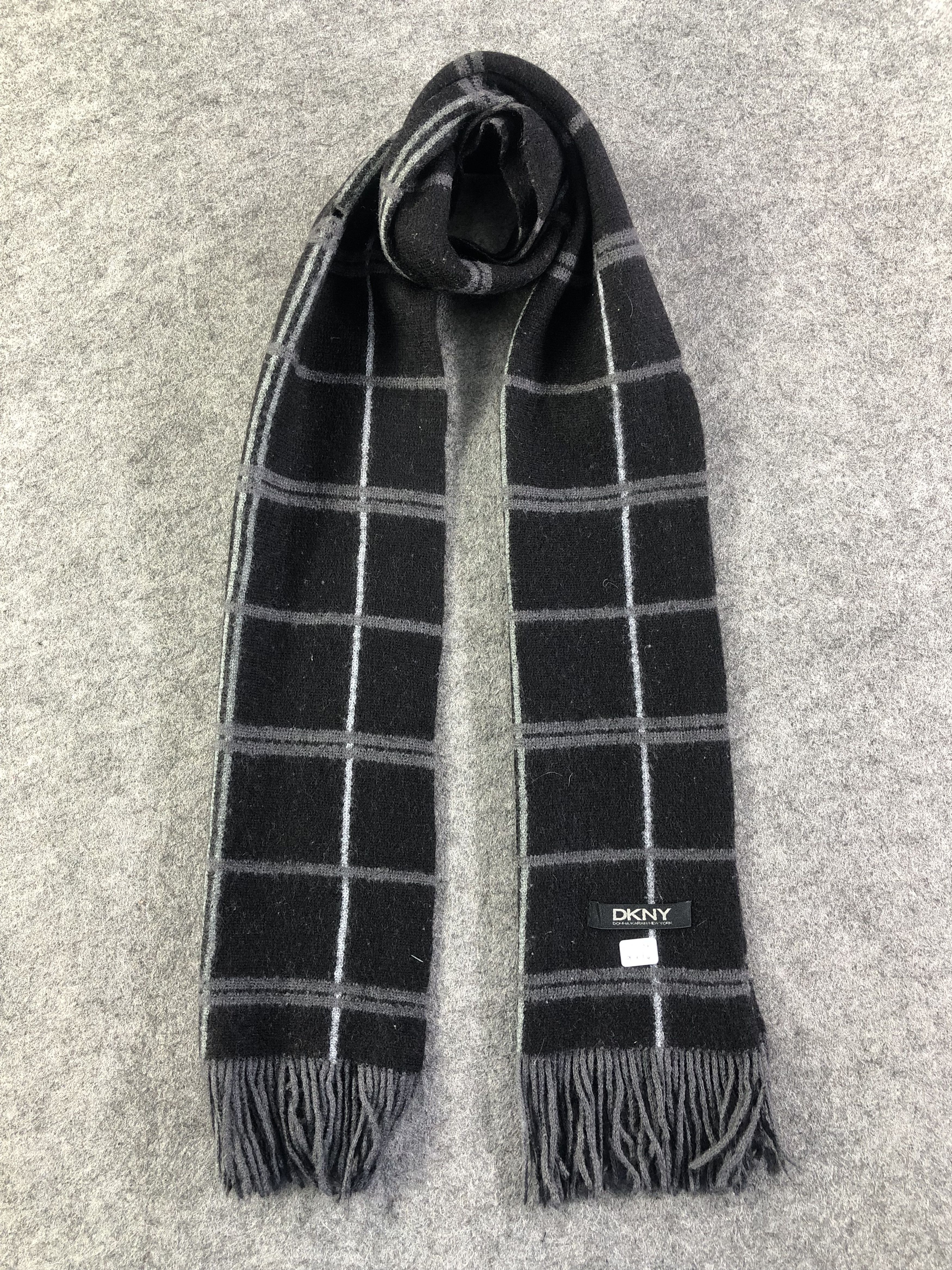 DKNY DKNY Scarf / Muffler / Neckwear Size ONE SIZE - 1 Thumbnail