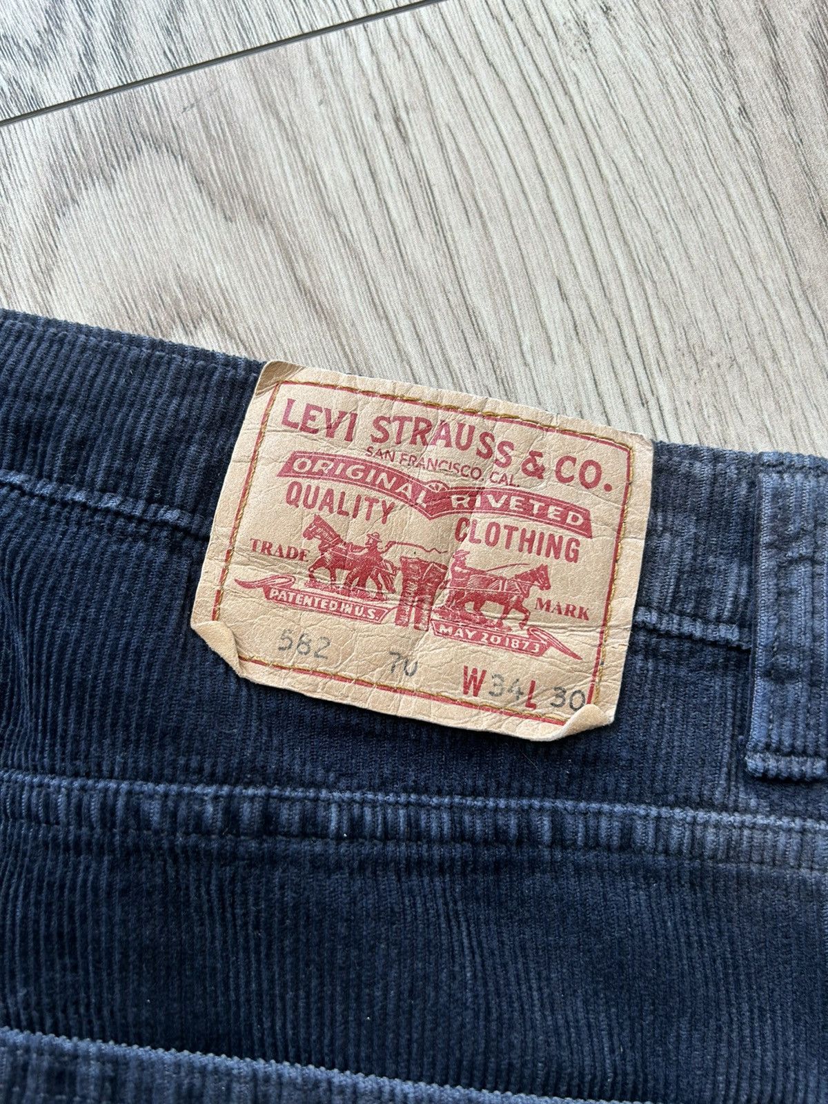 Levi's × Vintage Vintage 00’s Levi’s 512 Corduroy Jeans Size US 33 - 13 Thumbnail