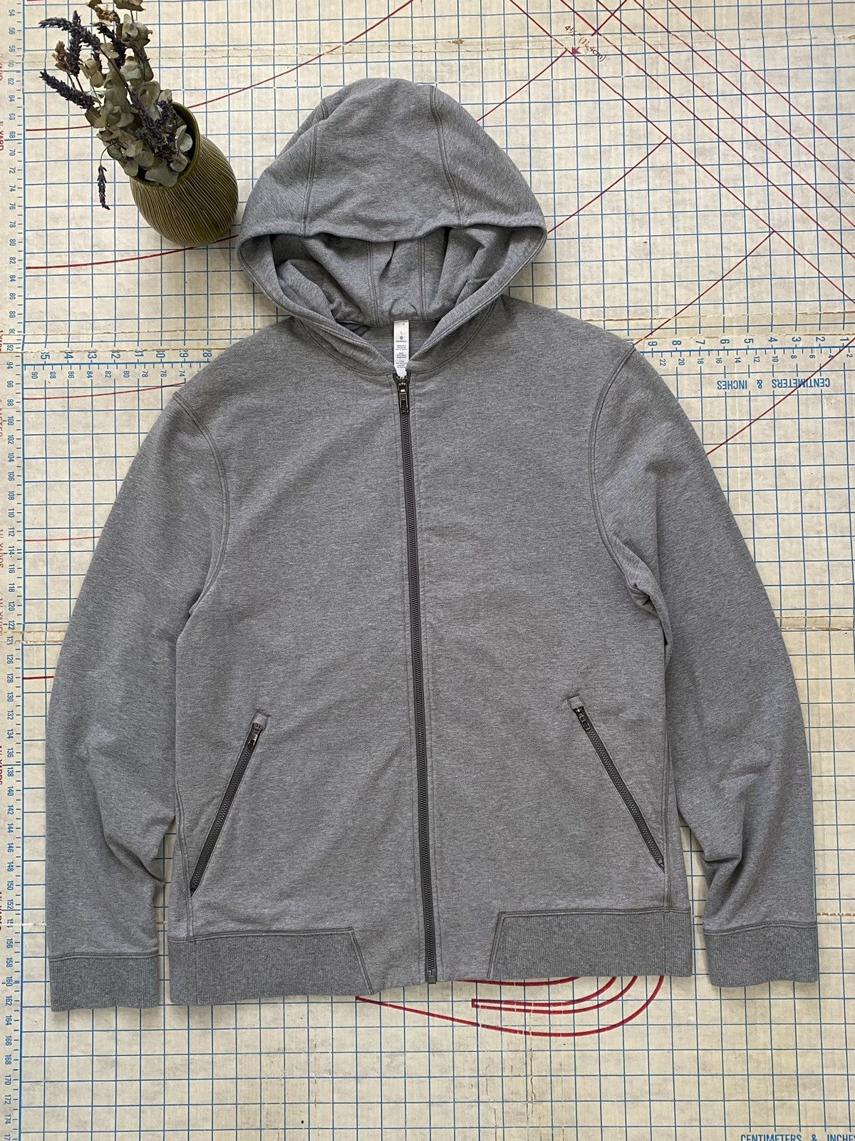 Lululemon Lululemon Athletic Full Zip Hoodie Large Grey Size US L / EU 52-54 / 3 - 1 Thumbnail