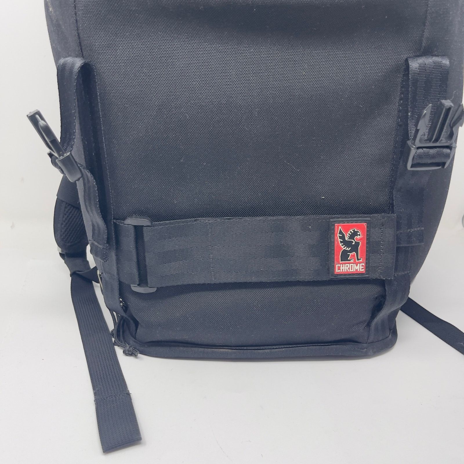 Chrome Industries Chrome Industries Niko Camera Backpack 3.0 Bag 18" Laptop Size ONE SIZE - 3 Thumbnail