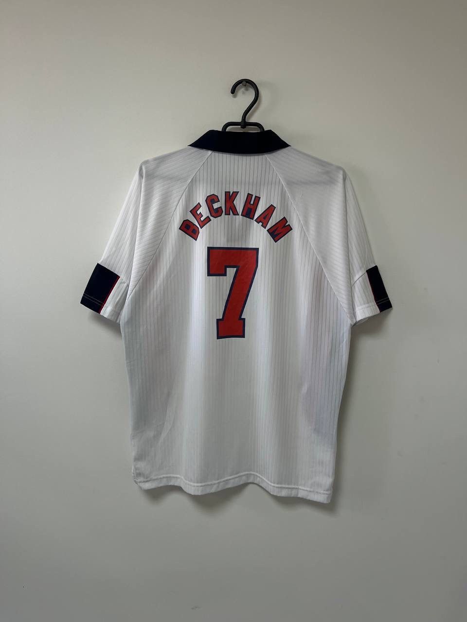 Other England 1997/1999 Home #7 Beckham Jersey Football Shirt L Size US L / EU 52-54 / 3 - 1 Thumbnail