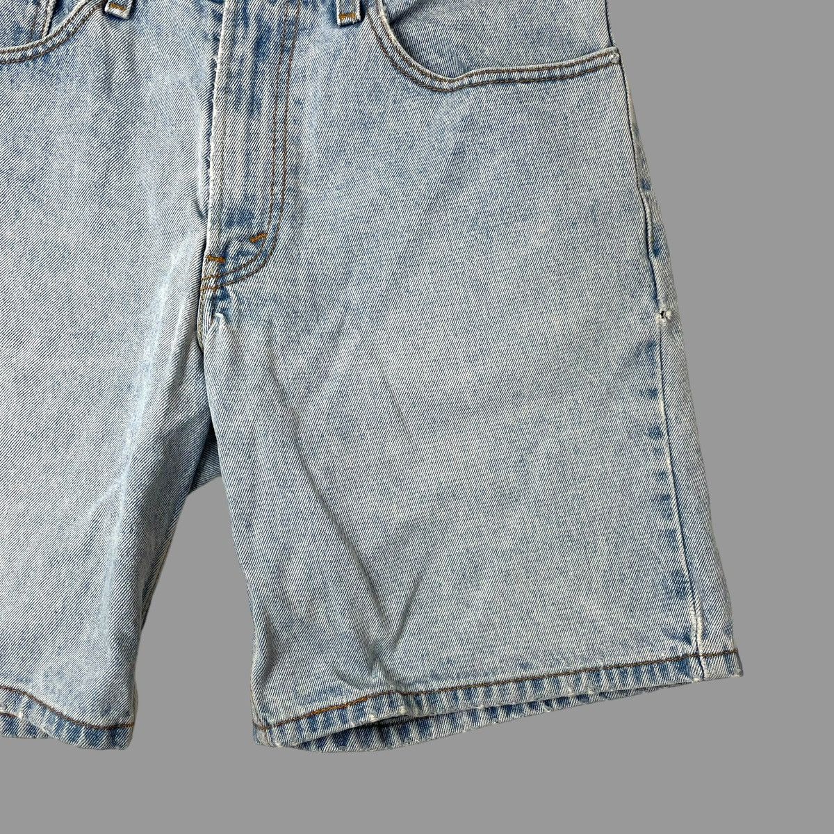 Levi's × Vintage Vintage 90s Levi’s denim shorts Size US 32 / EU 48 - 5 Thumbnail