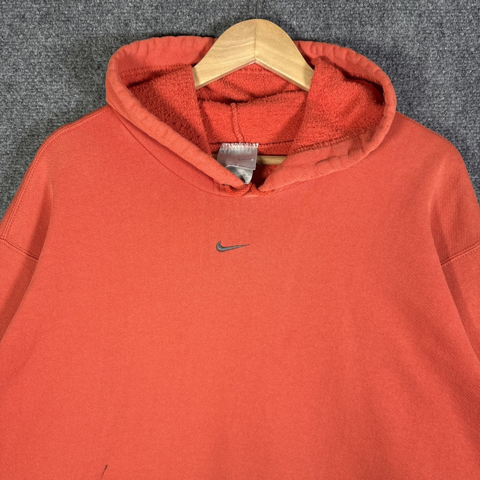 Nike Vintage Nike Hoodie Mens XL Orange Center Swoosh Skate Faded Size US XL / EU 56 / 4 - 2 Thumbnail