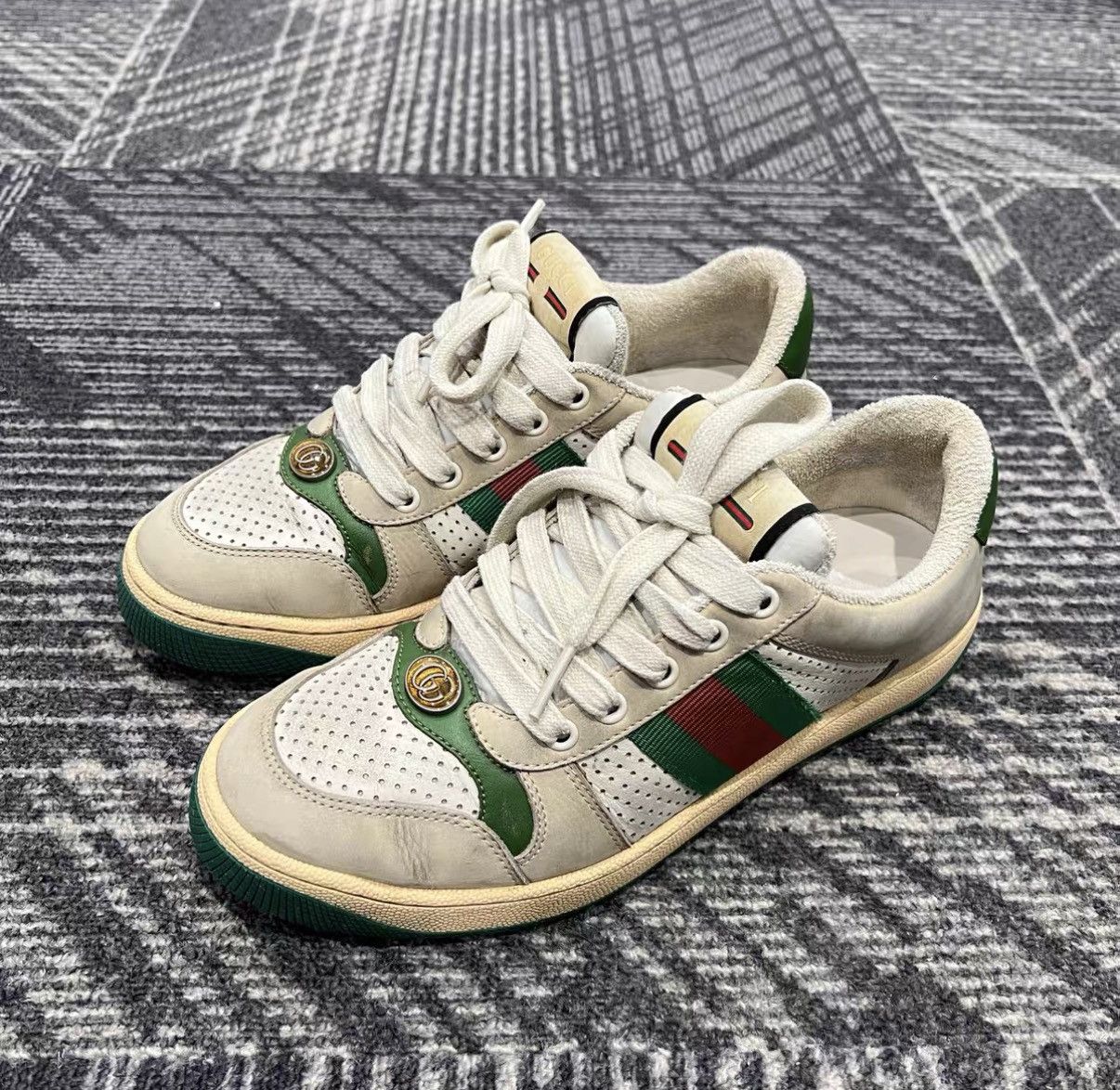 Gucci Gucci Screener Vintage Sneakers J42 Size US 7.5 / IT 37.5 - 1 Thumbnail