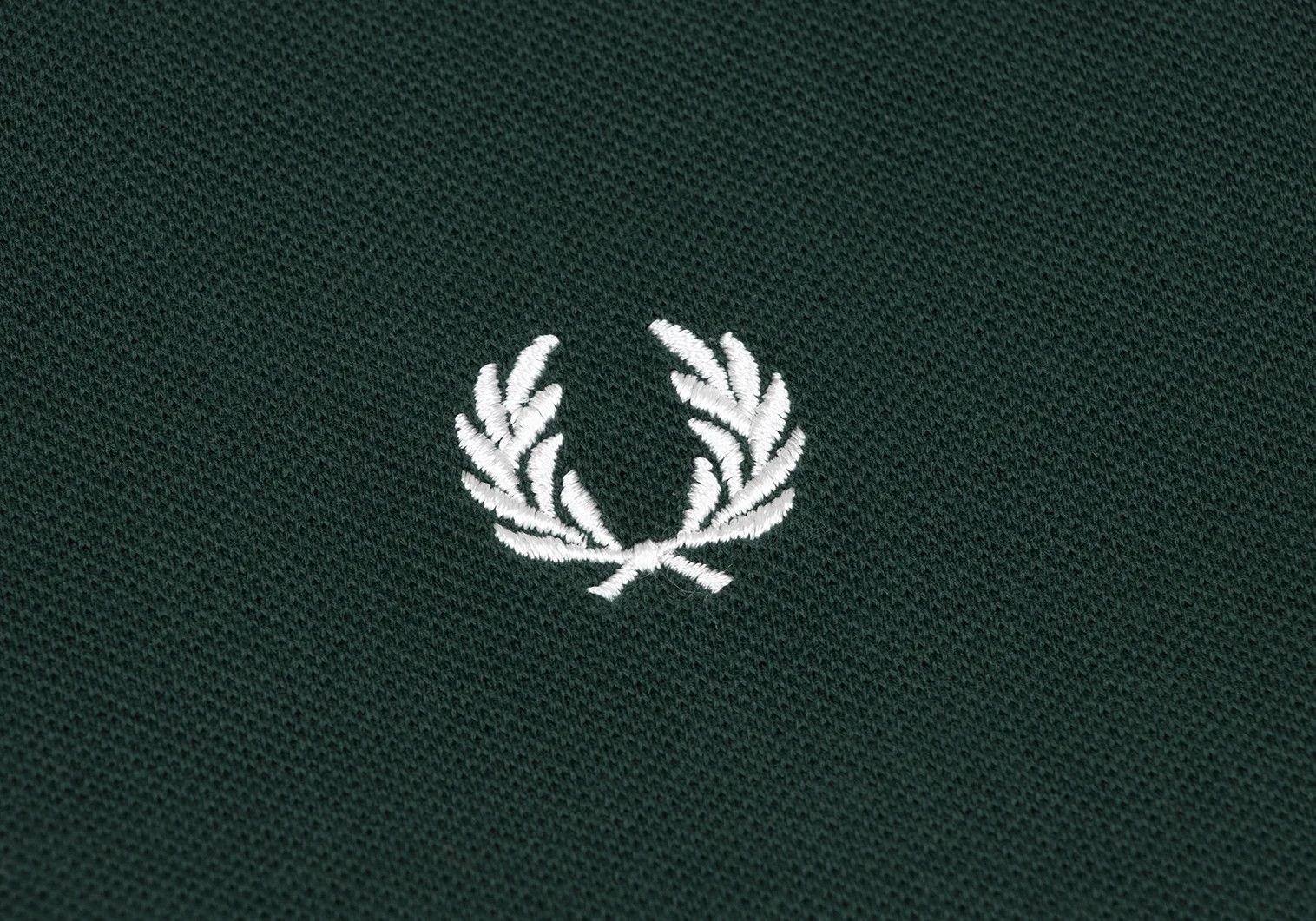 Fred Perry Embroidered Cotton Polo Shirt in Green, Size L Size US L / EU 52-54 / 3 - 6 Thumbnail