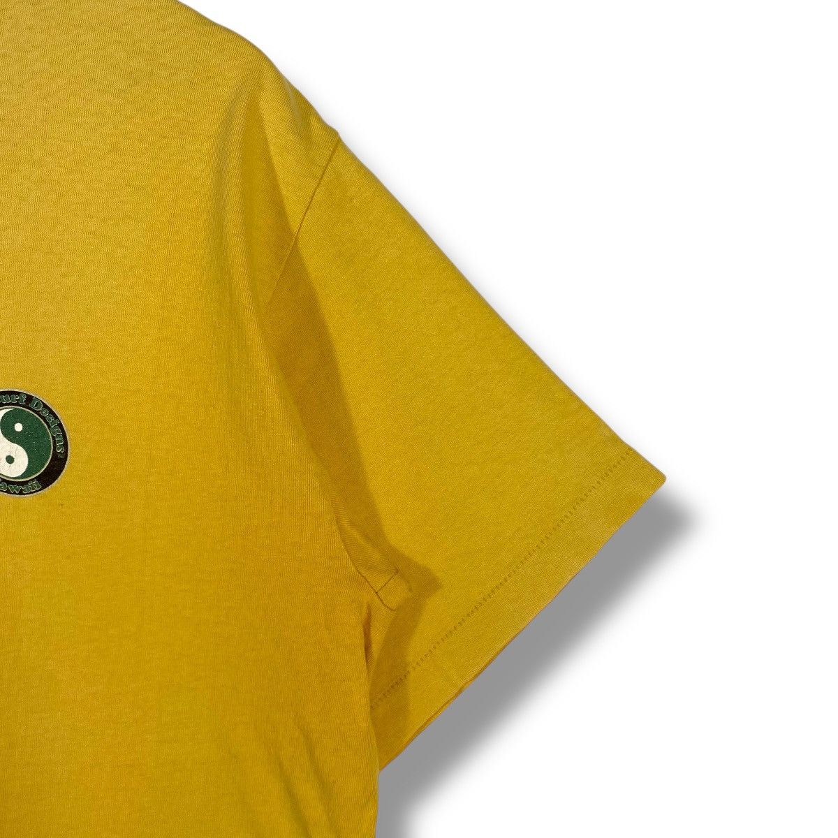 Vintage Vintage 90's T&C Surf Designs Hawaii Distressed Surf Tee Size US L / EU 52-54 / 3 - 6 Thumbnail