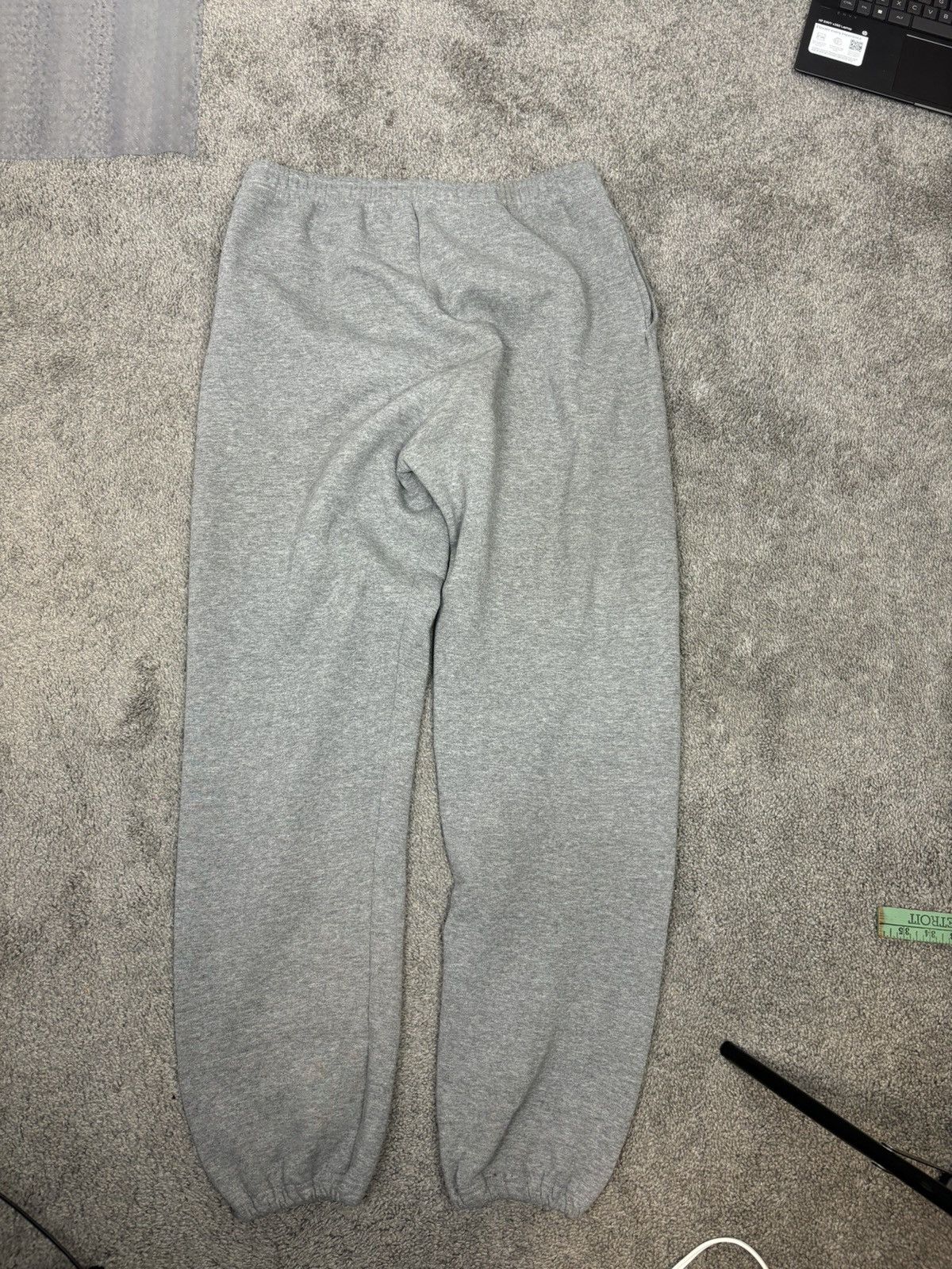 Russell Athletic Y2k gray russell athletic sweatpants Size US 32 / EU 48 - 3 Thumbnail