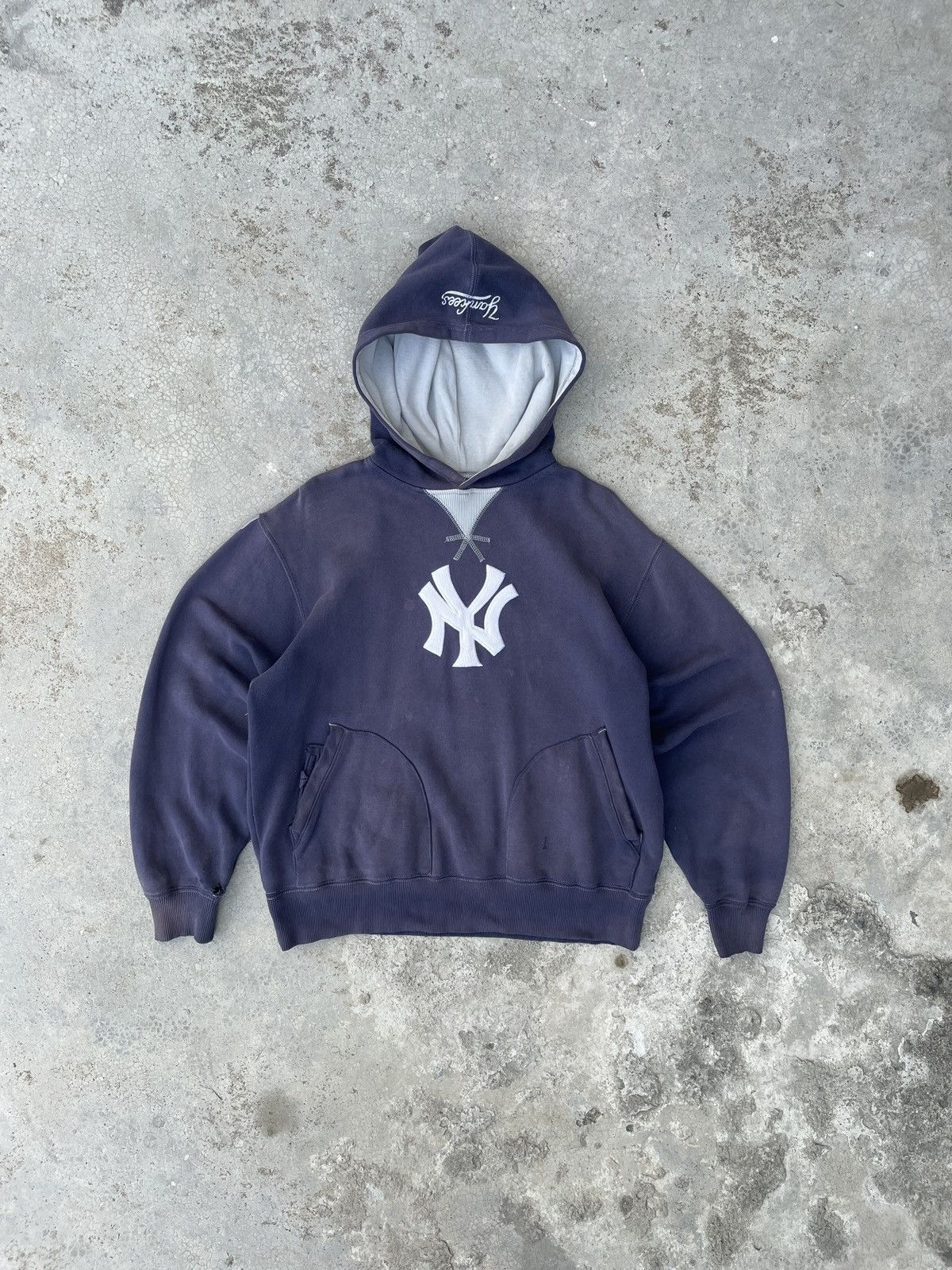 MLB × New York Yankees × Vintage Crazy Sunfaded New York Hoodie Size US XL / EU 56 / 4 - 3 Thumbnail