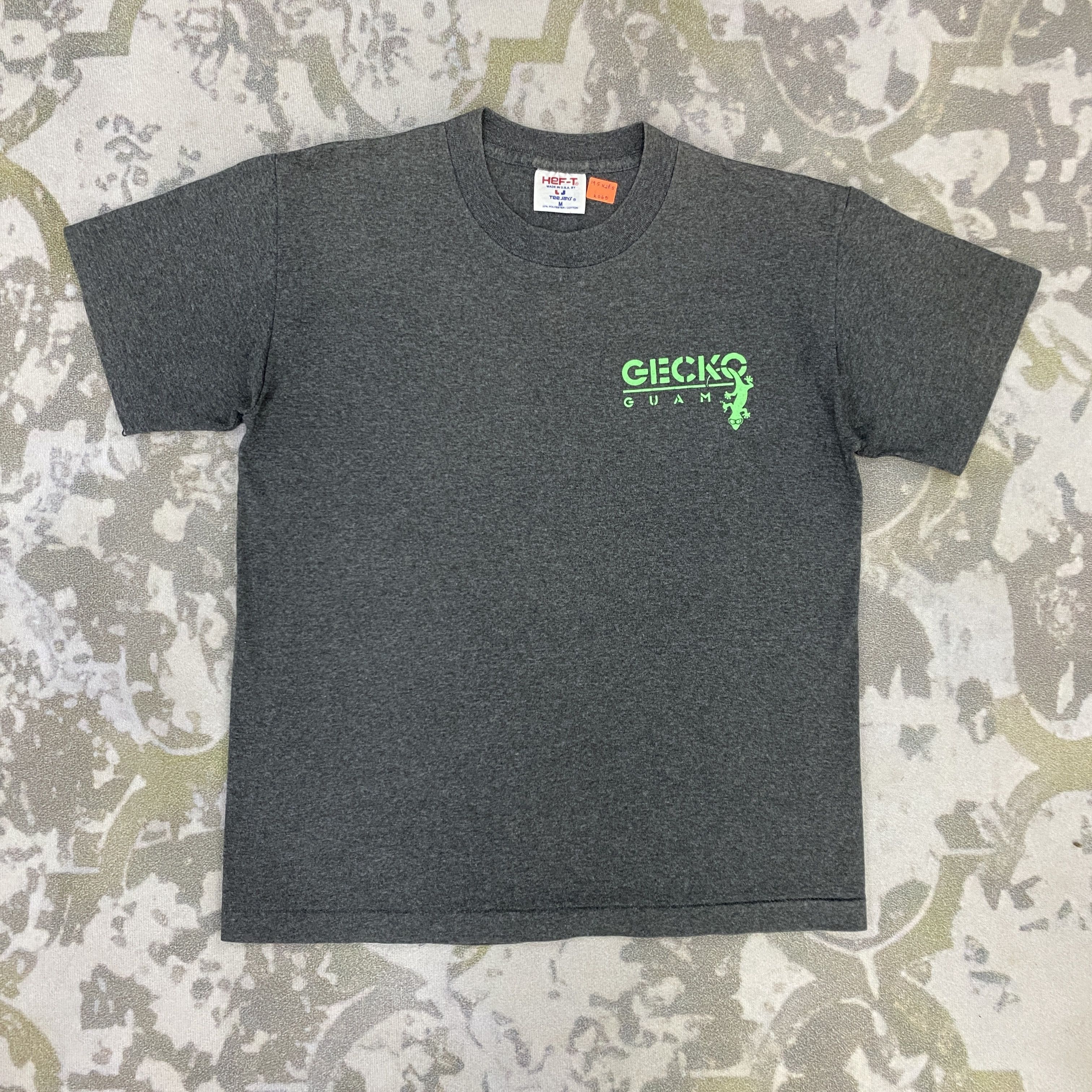 Vintage Vintage World Gecko Team Guam TShirt - K065 Size US S / EU 44-46 / 1 - 2 Thumbnail