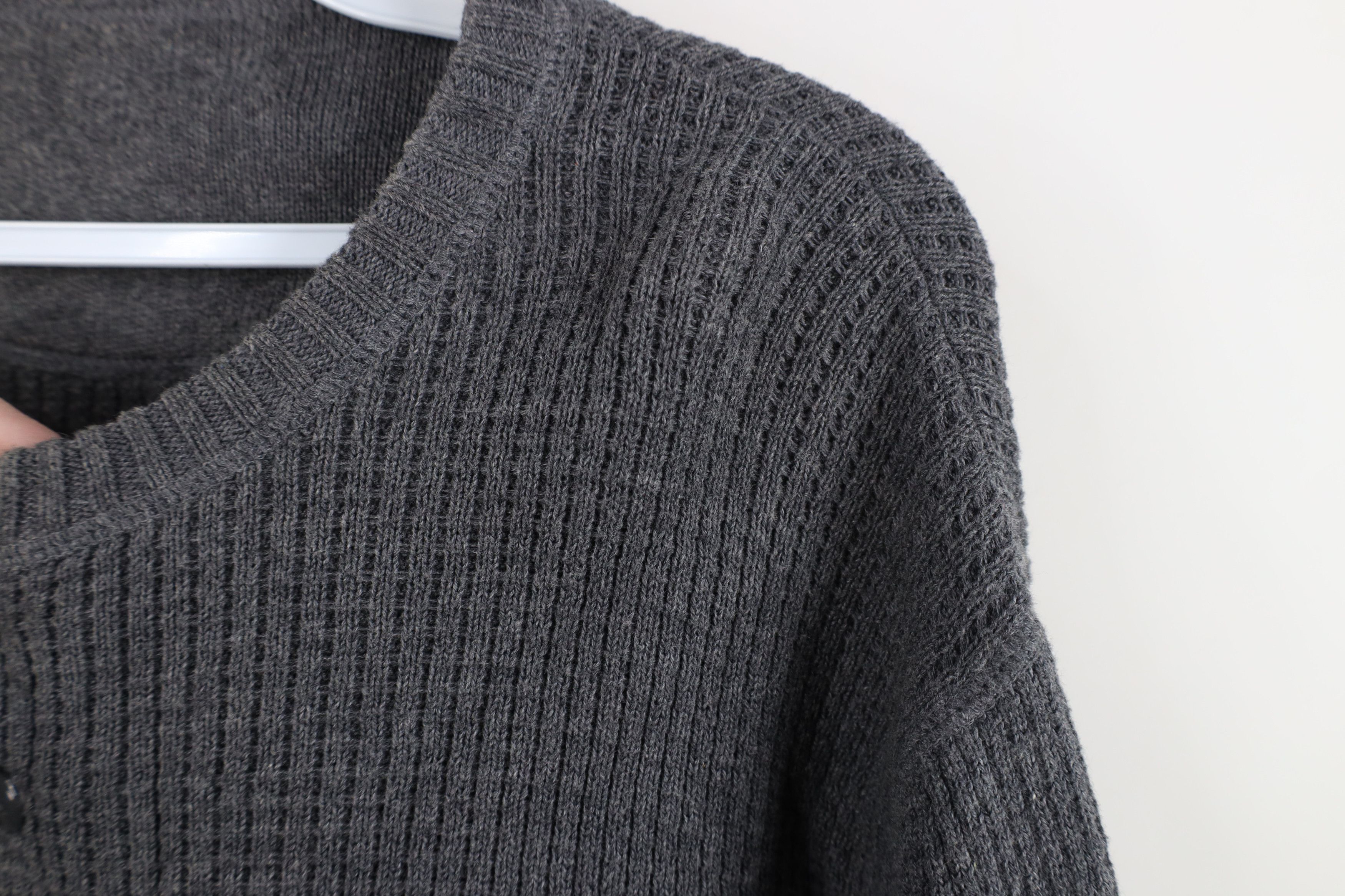 Vintage Vintage 90s Streetwear Waffle Knit Henley Sweater Gray Size US L / EU 52-54 / 3 - 4 Thumbnail