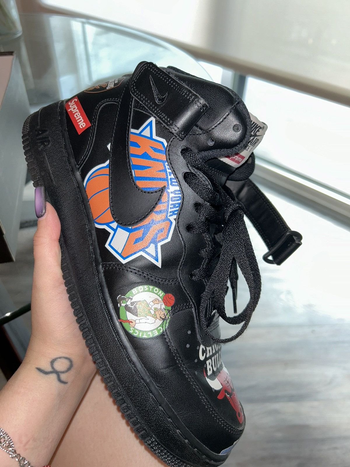 Nike × Supreme Air Force 1 Mid '07/Supreme Size US 11 / EU 44 - 7 Thumbnail