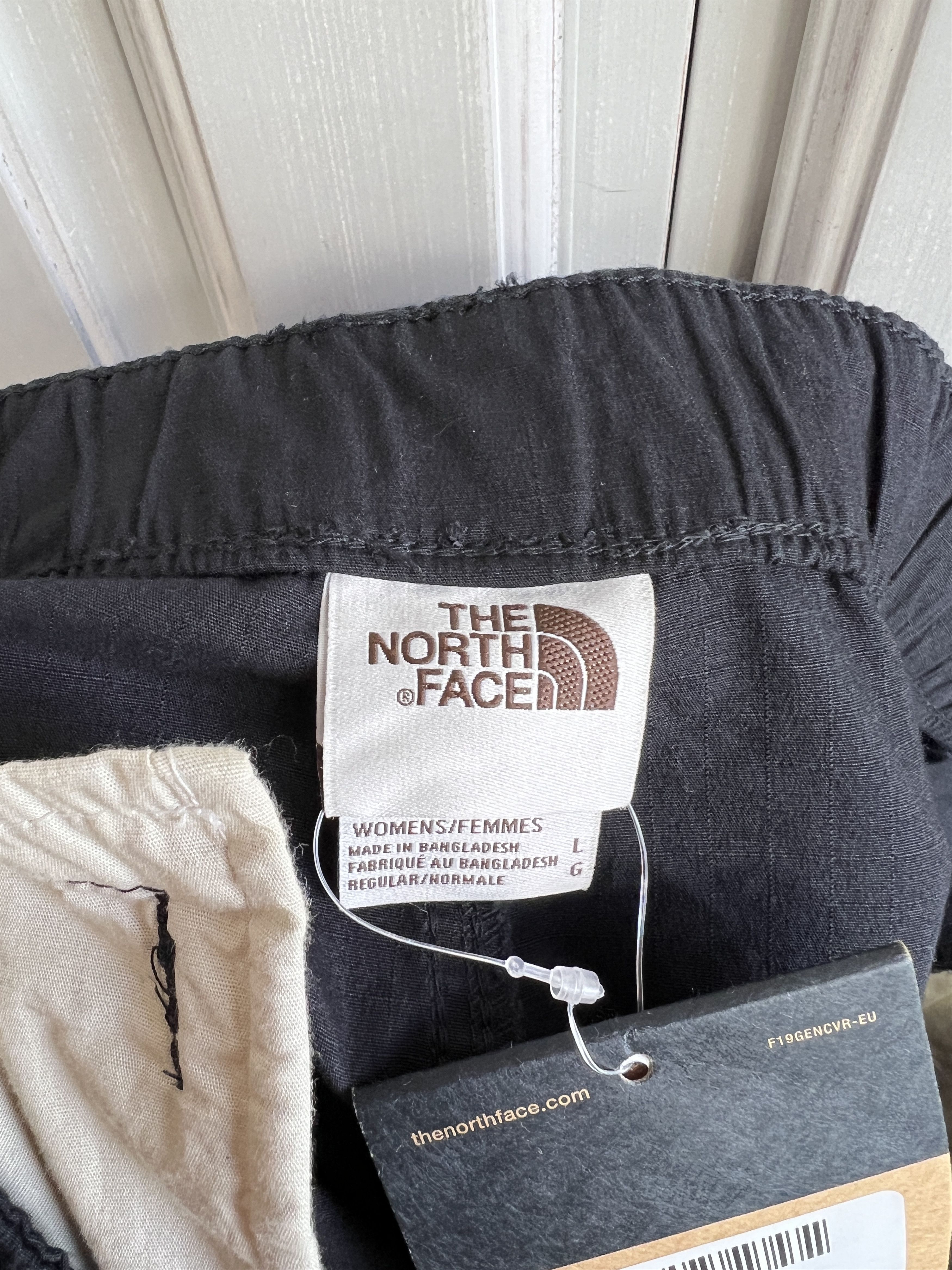 The North Face THE NORTH FACE SHORTS GORPCORE BLACK NEW SIZE L Size 34" / US 12 / IT 48 - 8 Thumbnail