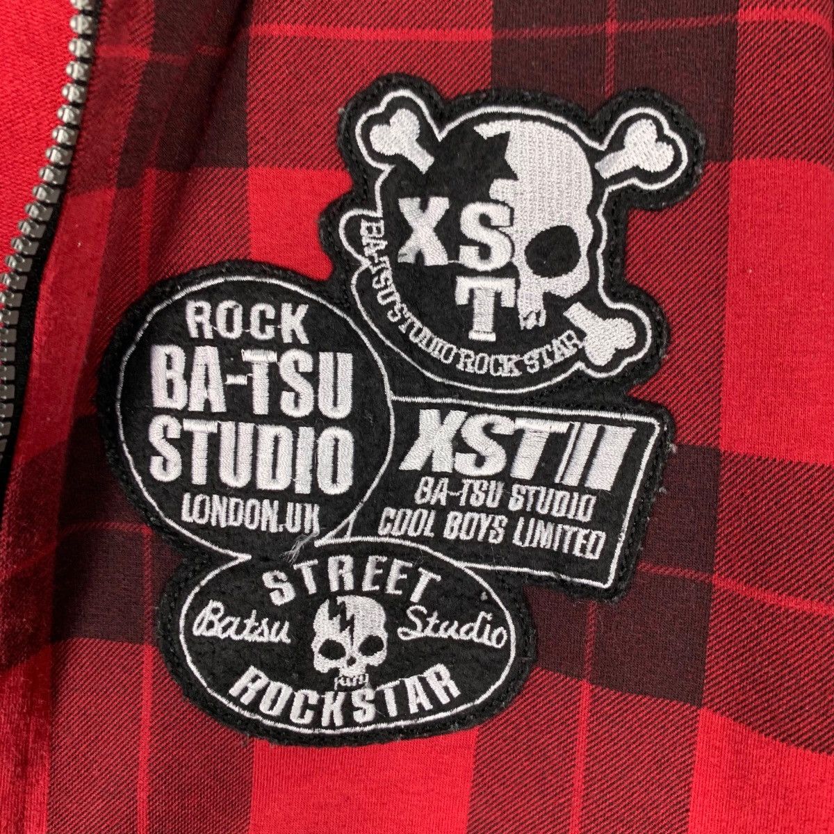 Japanese Brand BATSU STUDIO Big Logo Tartan Zipper Hoodies #0806-C36 Size US M / EU 48-50 / 2 - 16 Thumbnail