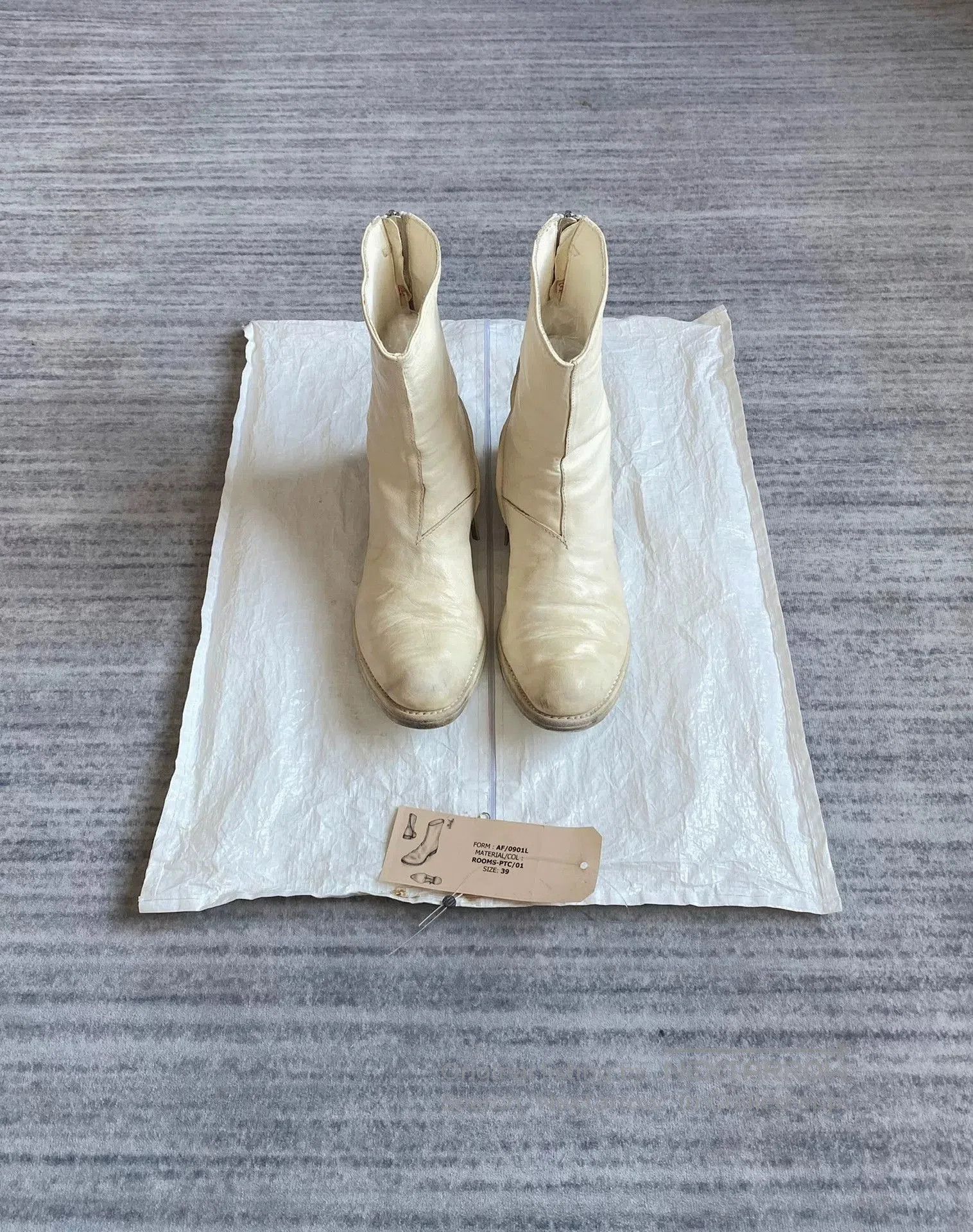 Carol Christian Poell elegant white western boots with zipper. Size US 6 / IT 36 - 1 Thumbnail