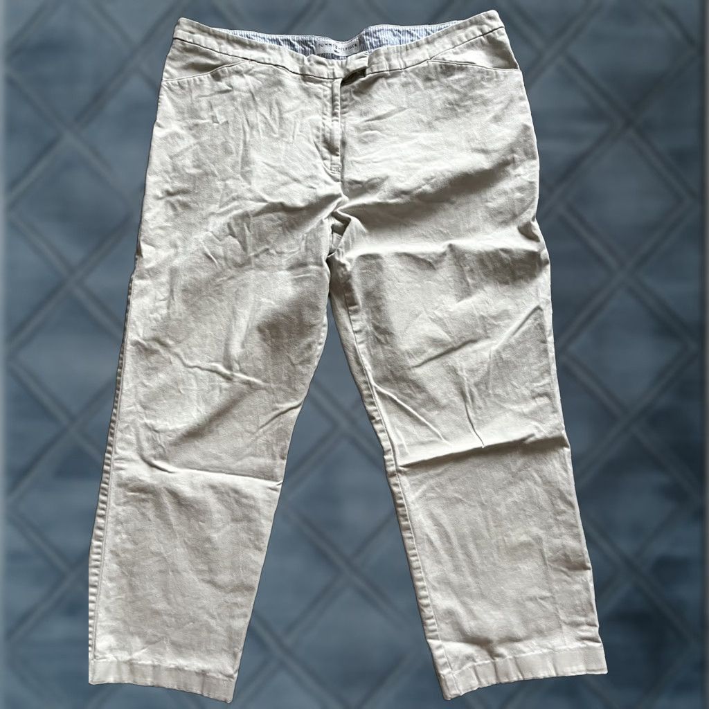 Tommy Hilfiger VINTAGE Tommy Hilfiger Pants Women’s 20 Beige Straight Leg Lightweight Flat Front Size 42" / US 20 - 1 Thumbnail
