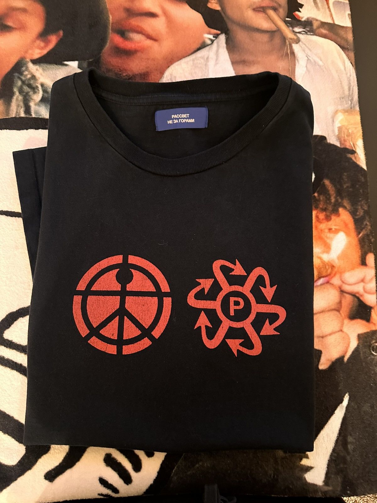 Gosha Rubchinskiy × PACCBET Paccbet Logo Tee Size US XL / EU 56 / 4 - 2 Thumbnail