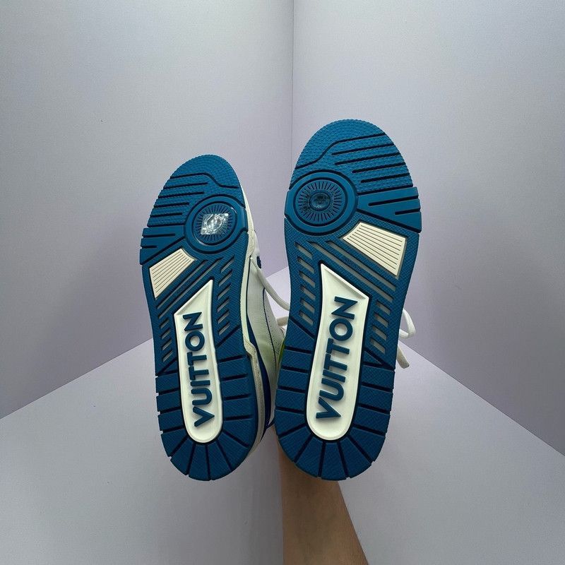 Louis Vuitton Louis Vuitton Trainer Logo Sneakers in Blue and White - Size US 9 / EU 42 - 4 Thumbnail